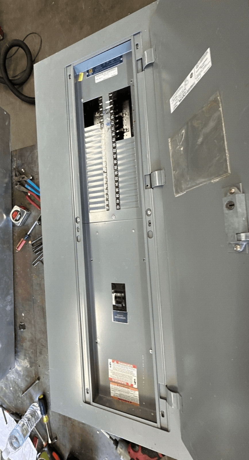 Square D NQOD Panelboard 225A 208/120V 3PH 4W MCB Q2L3100 42 Circuit P356 – image 1