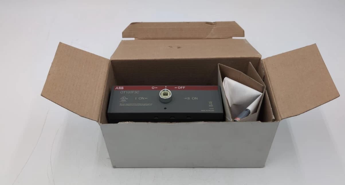 ABB OT100F3C 3 POLE 100A Manual Transfer Switch 100 Amp NEW – image 1