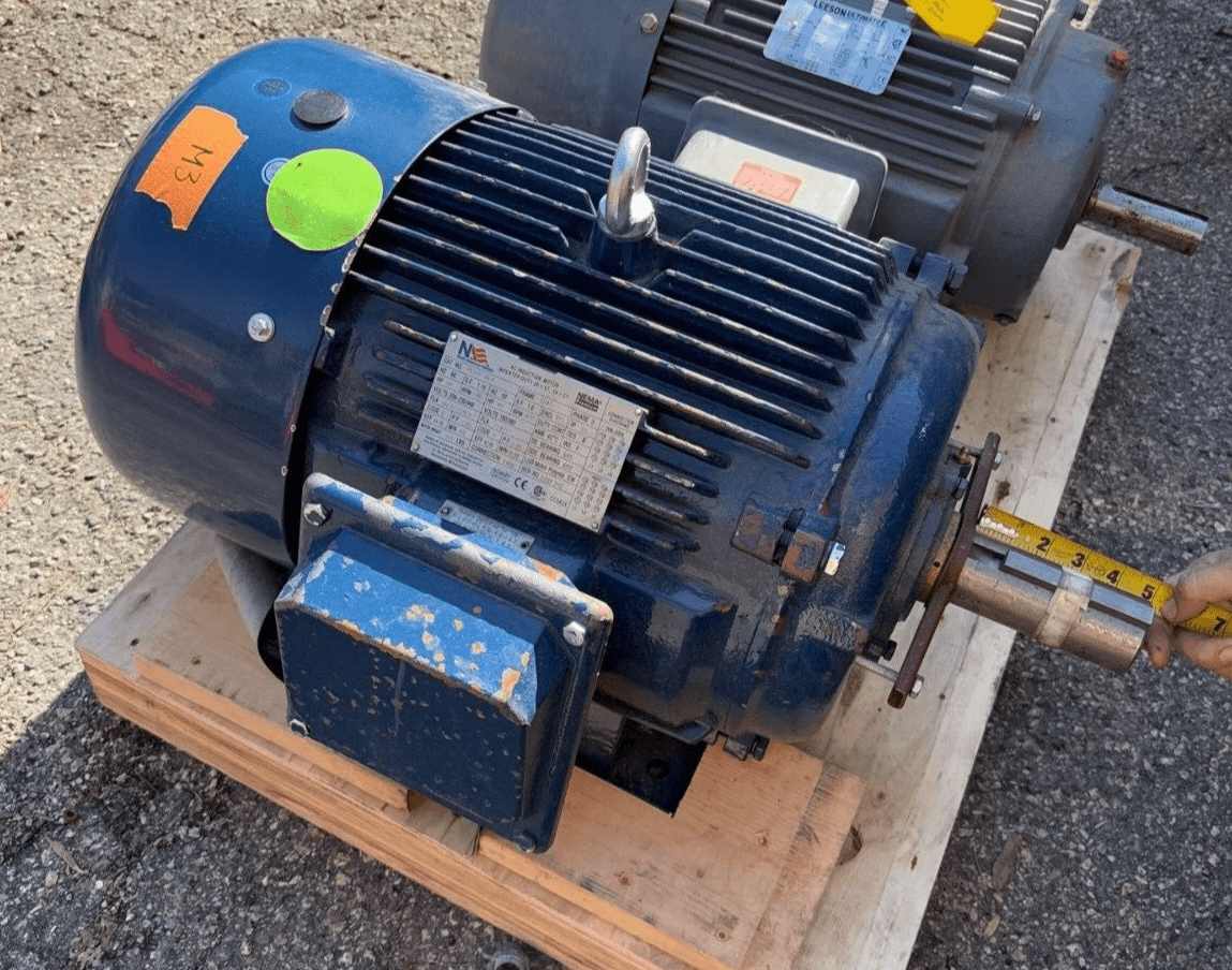 North American Electric PE324T-40-4 Motor Control — image 1 of 6