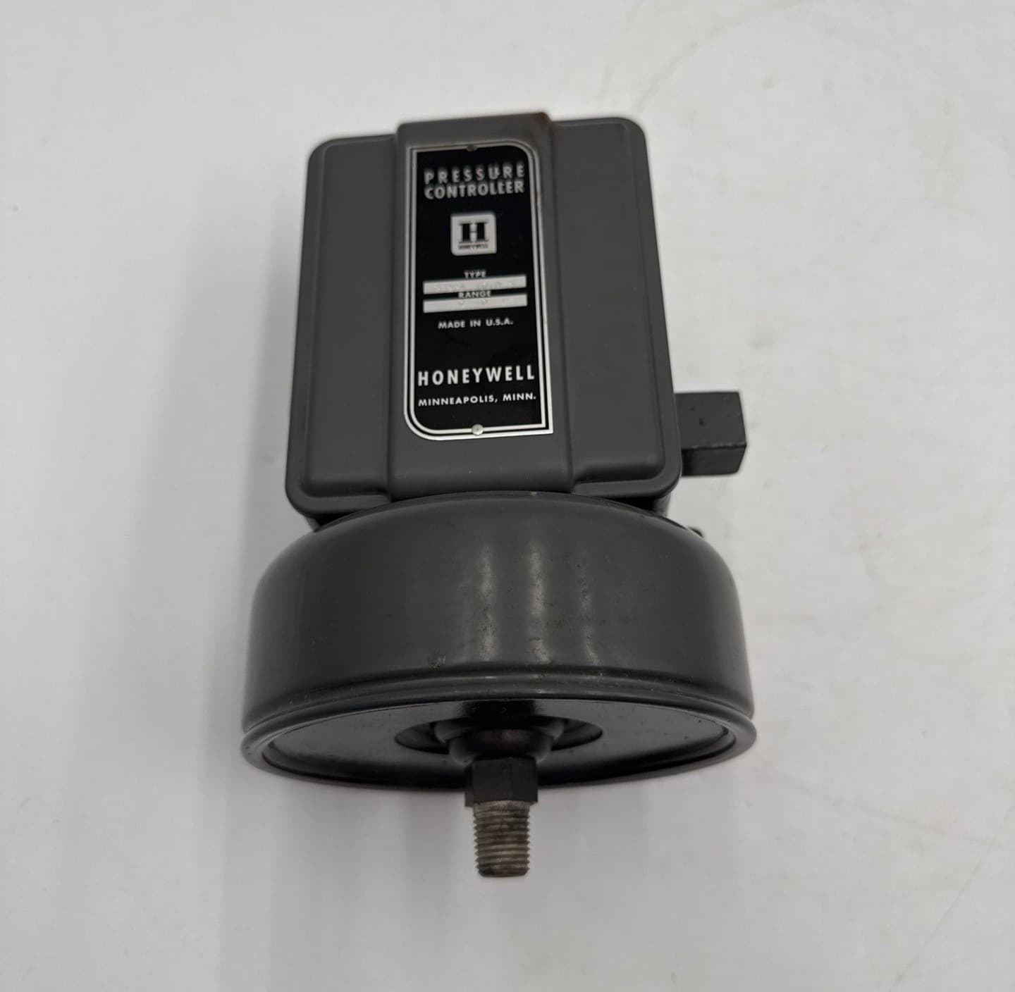 Honeywell PP97A-1019-2 PLC — image 1 of 7