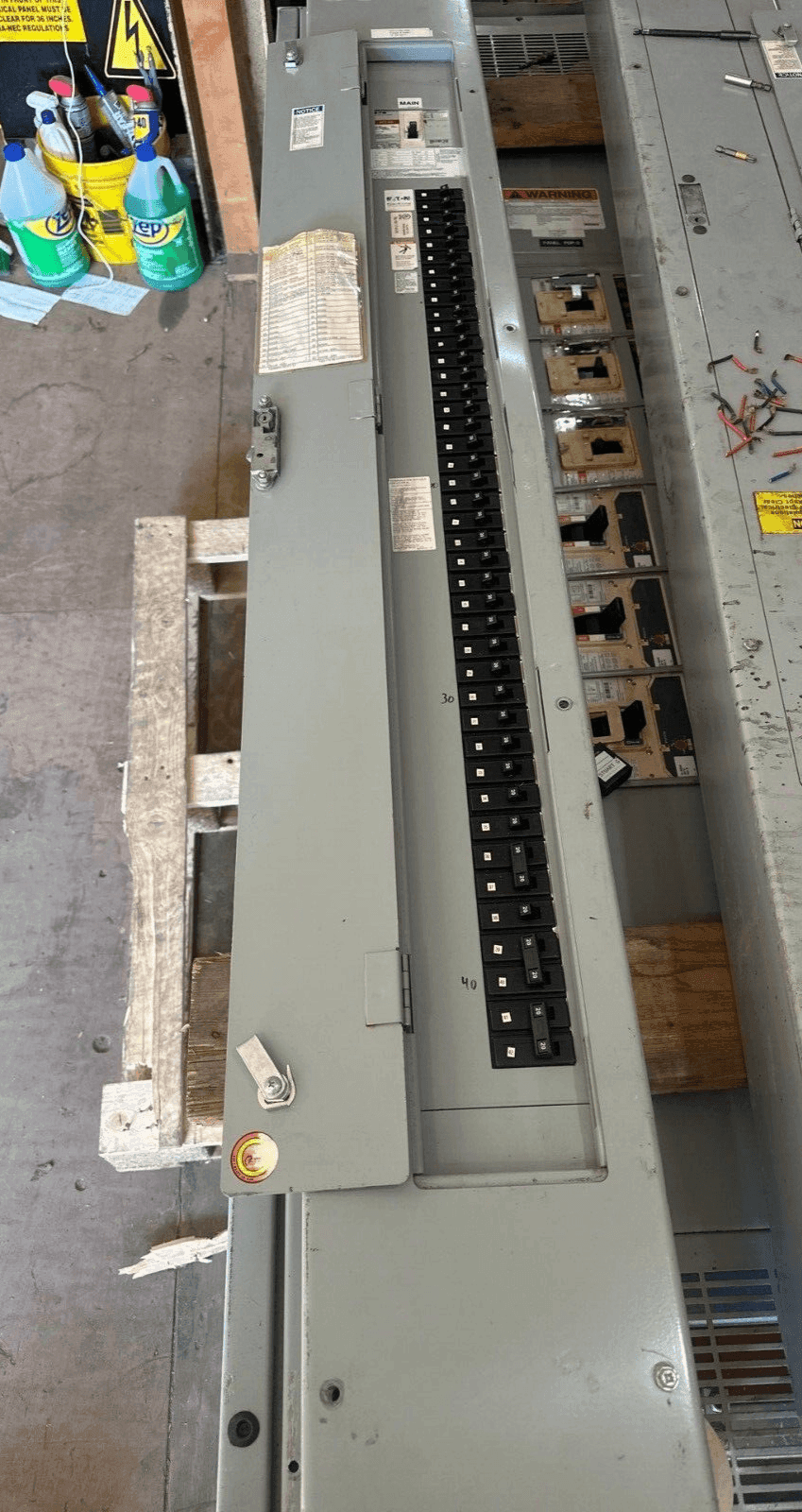 Eaton PRL1a-LX Panel — image 1 of 10