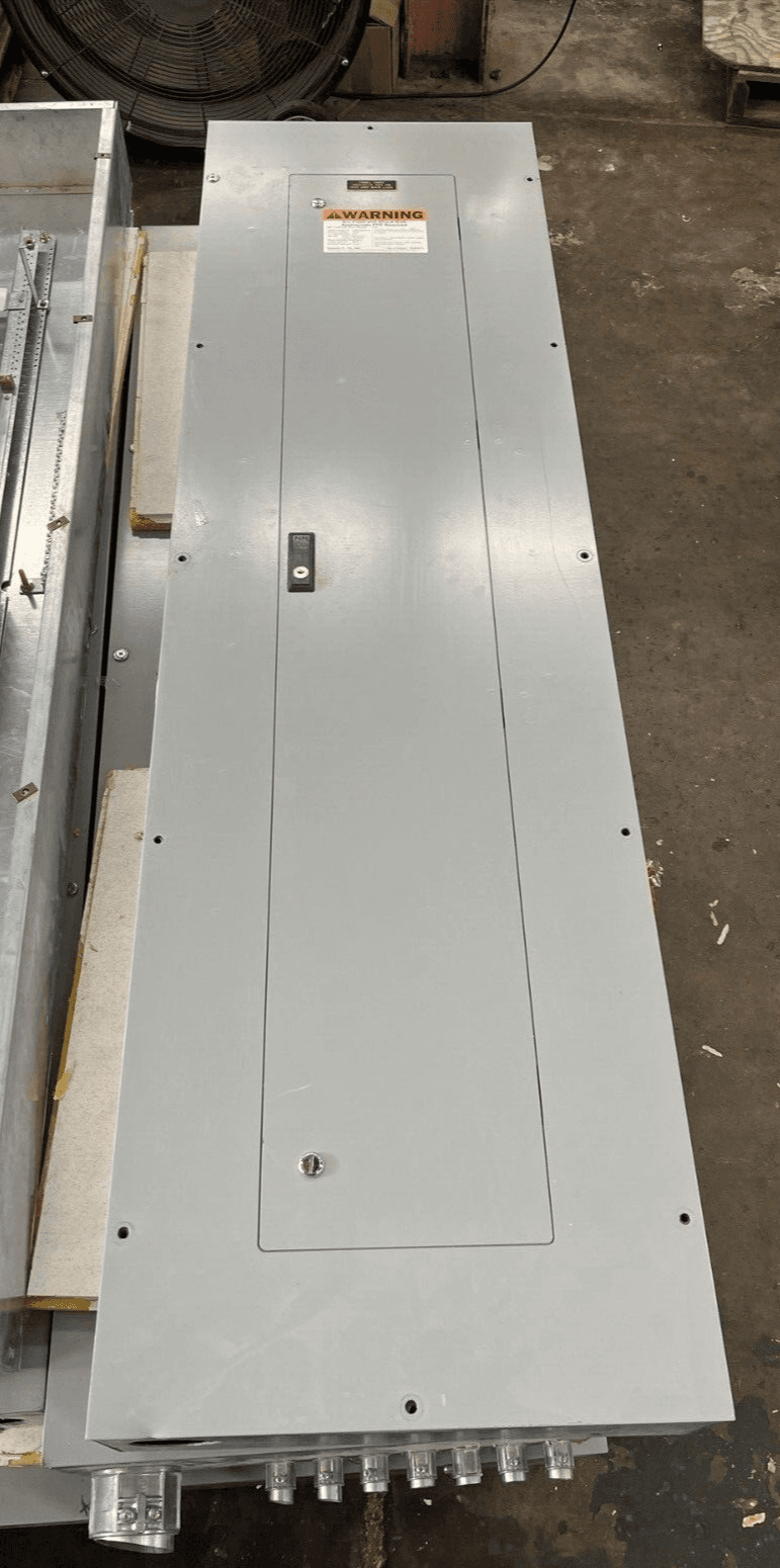 Cutler Hammer PRL2A Panelboard 400A 277/480V 3PH 42 Cir Indoor Encl P579 – image 1