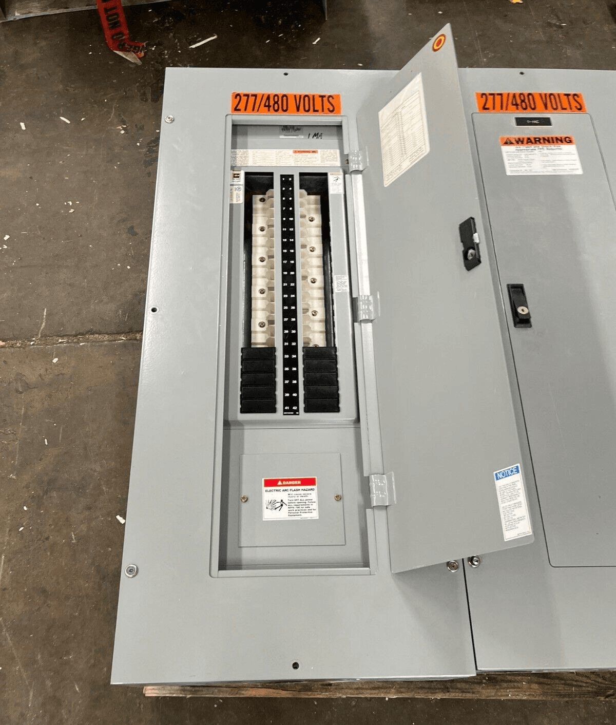 CH PRL2A Panelboard 225A 277/480V 4W 3PH Indoor Encl MLO P593 – image 1