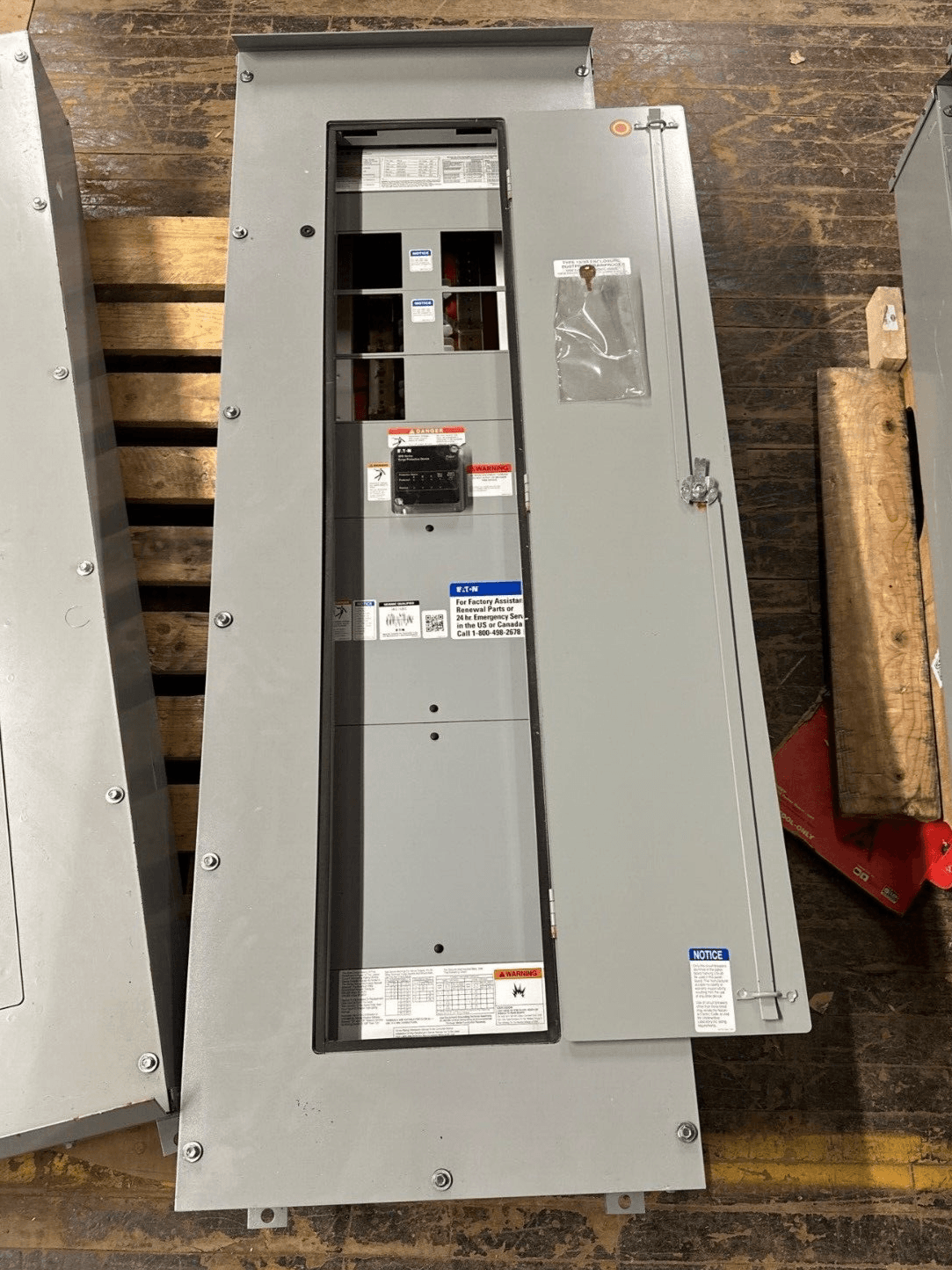 Eaton PRL3A Panelboard 400A 480Y/277V 3PH 4W 3R Outdoor Encl MLO P281 – image 1