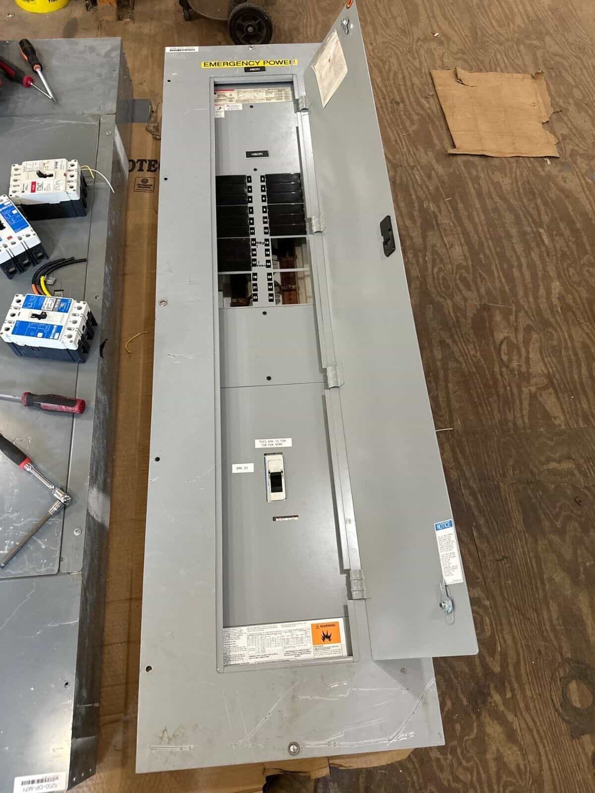 Westinghouse PRL3A Panel — image 1 of 10