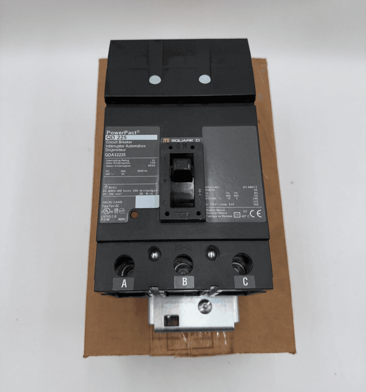 Square D QDA32225 – image 1