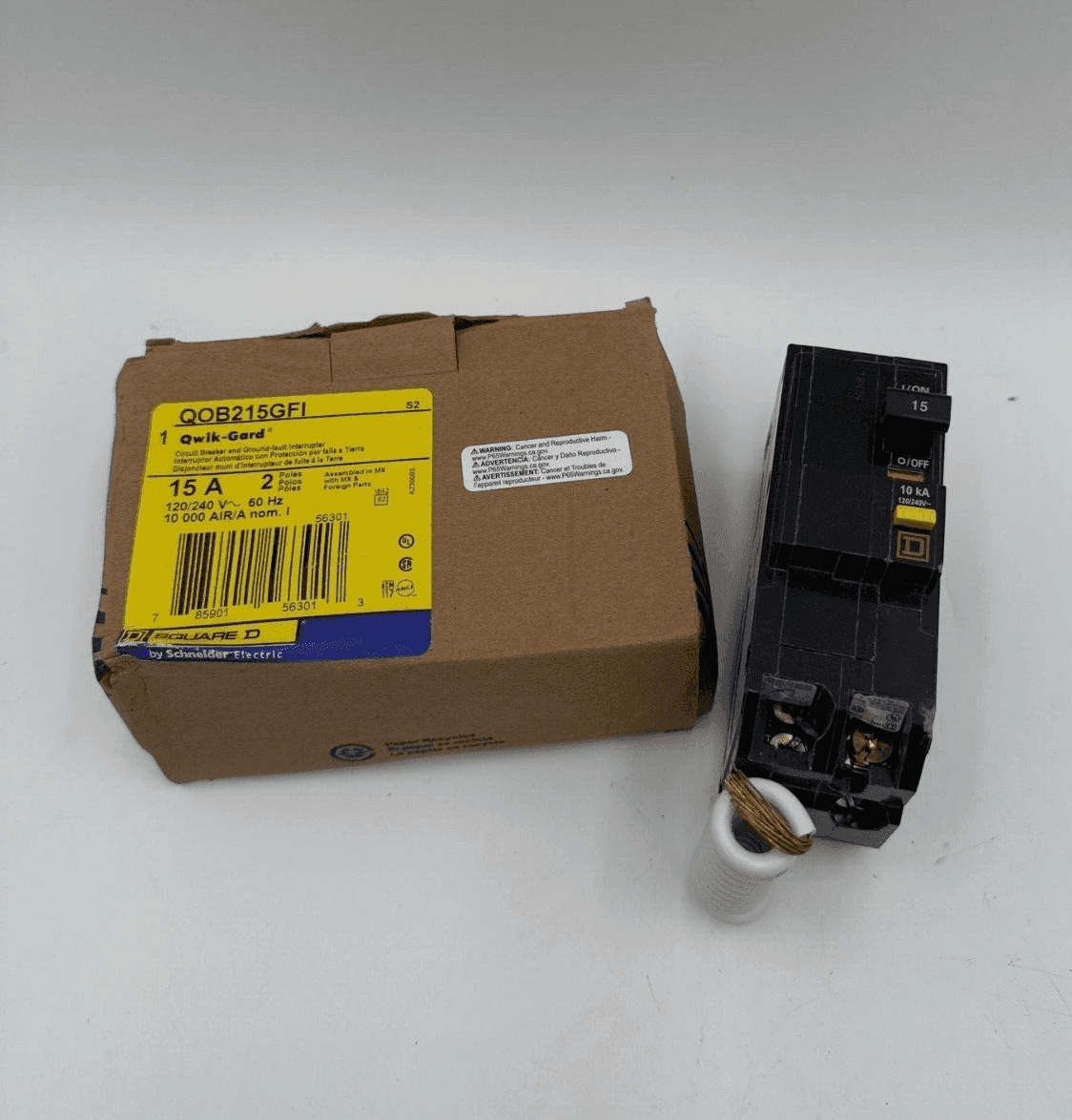 Square D QOB215GFI Circuit Breaker — image 1 of 8