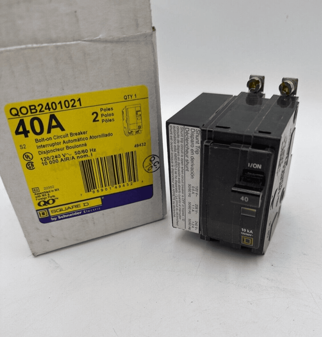 Square D QOB2401021 Circuit Breaker — image 1 of 9
