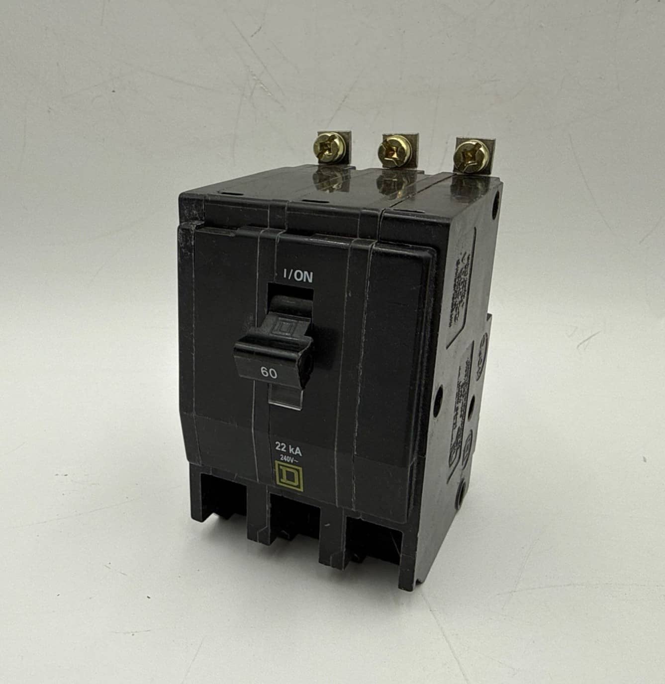 Square D QOB360VH Circuit Breaker — image 1 of 10