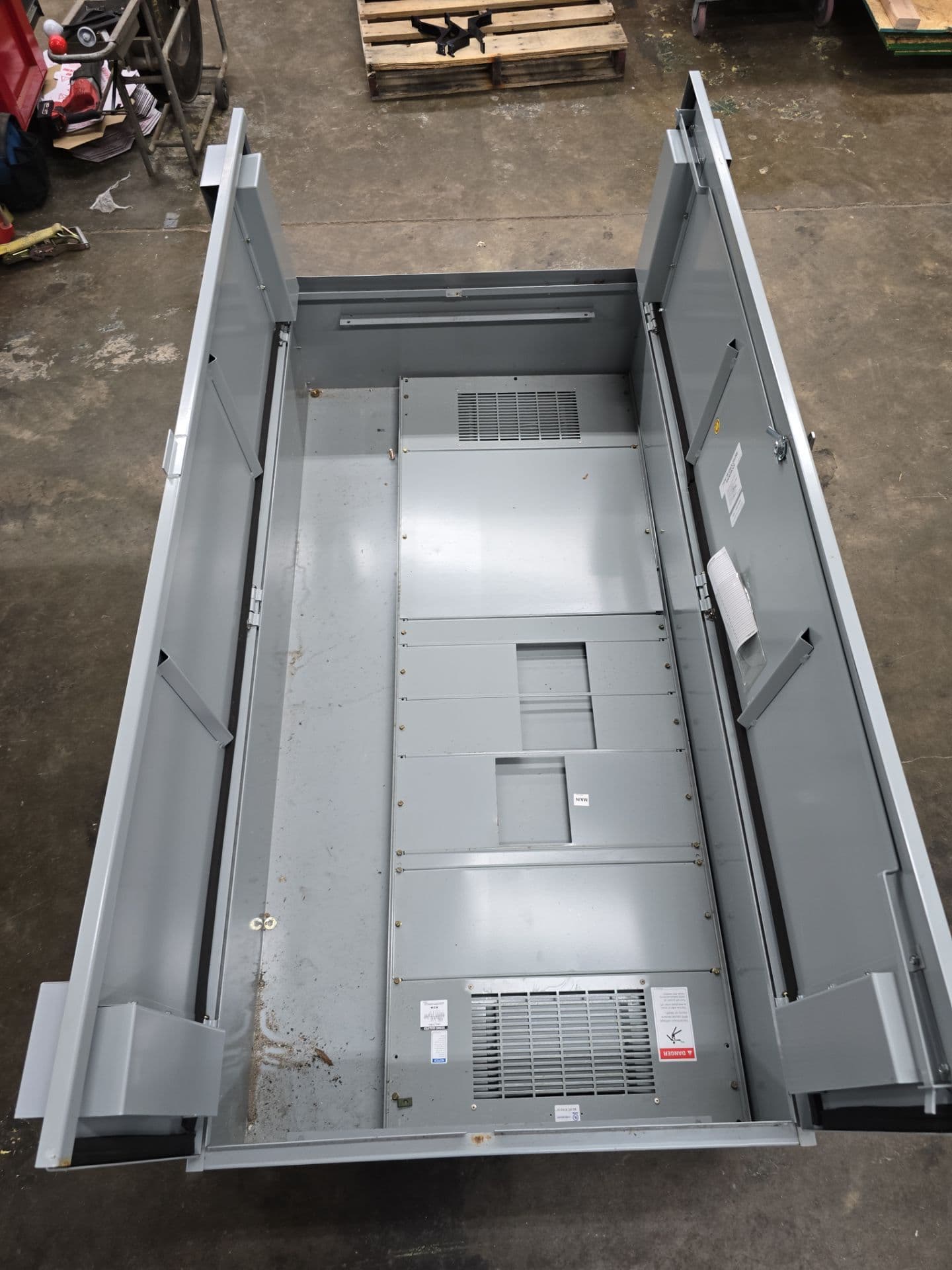 Eaton RPCB3673 Type 3R Enclosure 36" W x 73" H For PRL4 Panelboard E101 – image 1