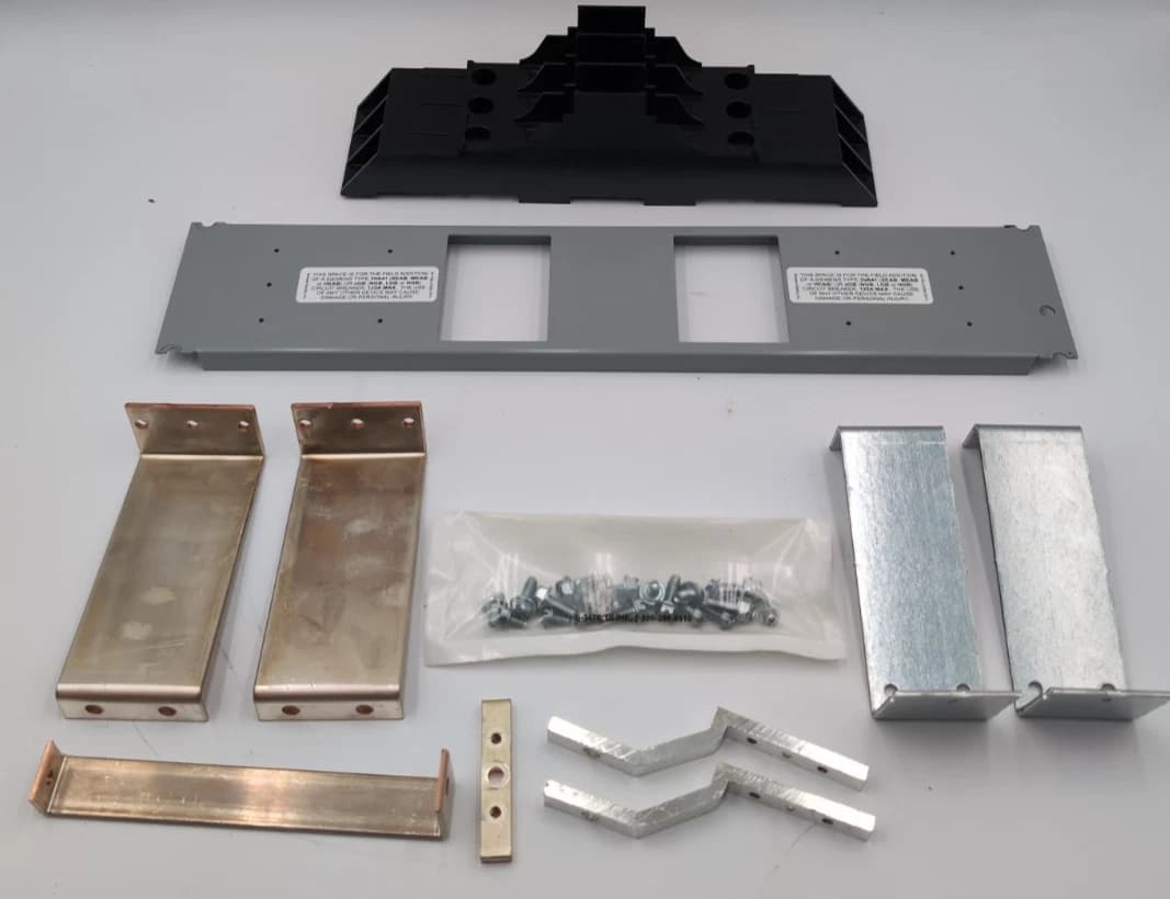 Siemens S3VA41TD Mounting Hardware Strap Kit 125A Twin for 3VA41 XGB Frame USED – image 1
