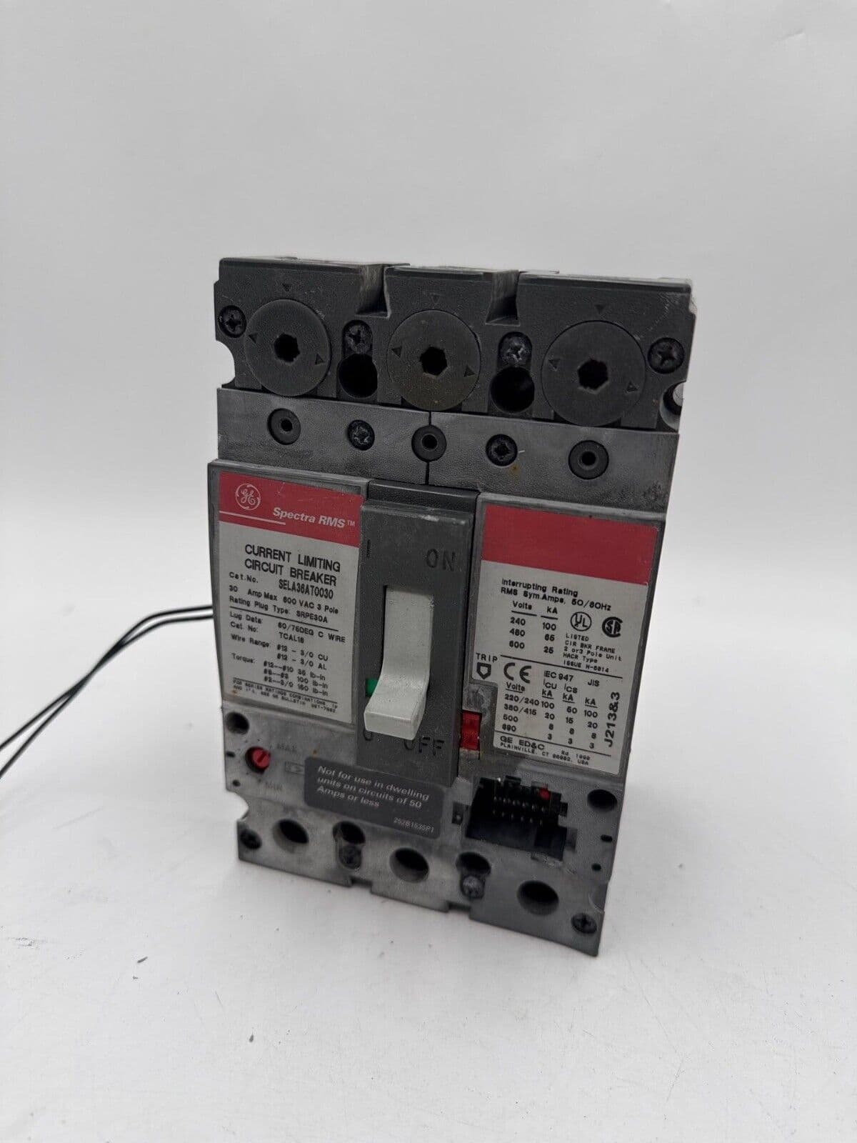 GE SELA36AT0030 Circuit Breaker 30A 3P 600V 65K 30 Amp 3 Pole NO PLUG – image 1