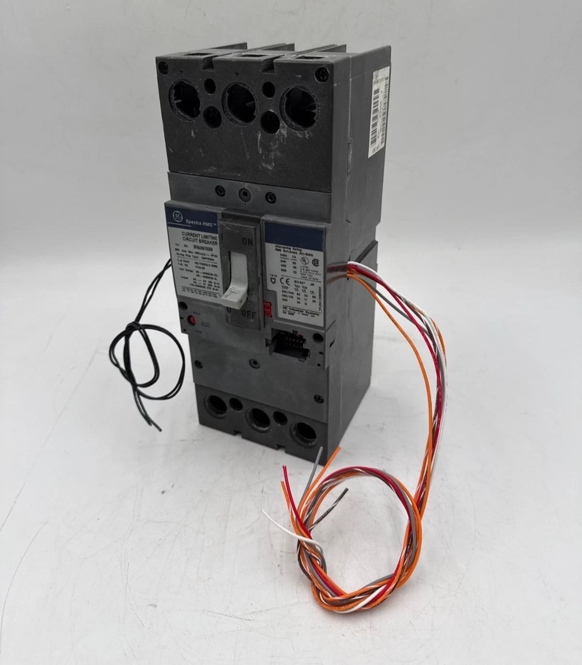 GE SFHA36AT0250 Circuit Breaker 250A 3P 600V 35K FRAME Shunt Trip Aux Switch