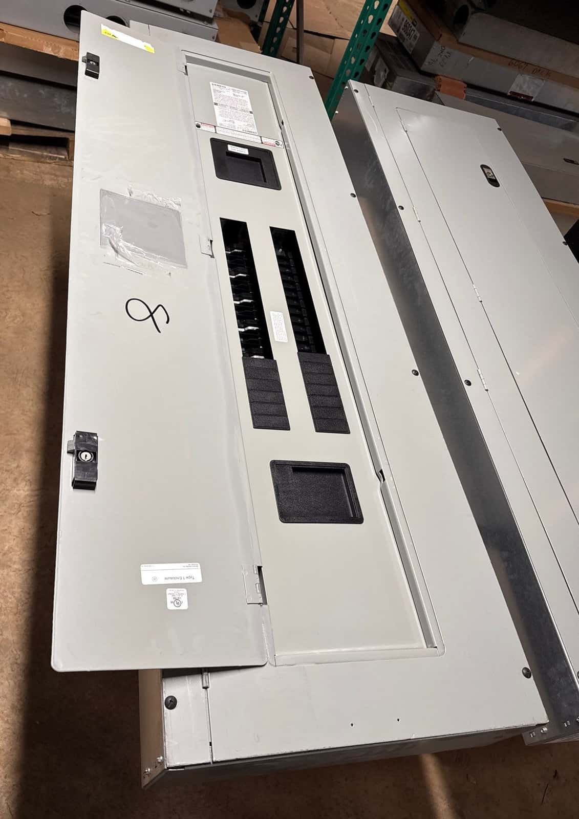 Siemens P1E42ML400ATST Panelboard 400A 480/277V 3PH 4W MLO Panel 400 Amp 42 Cir