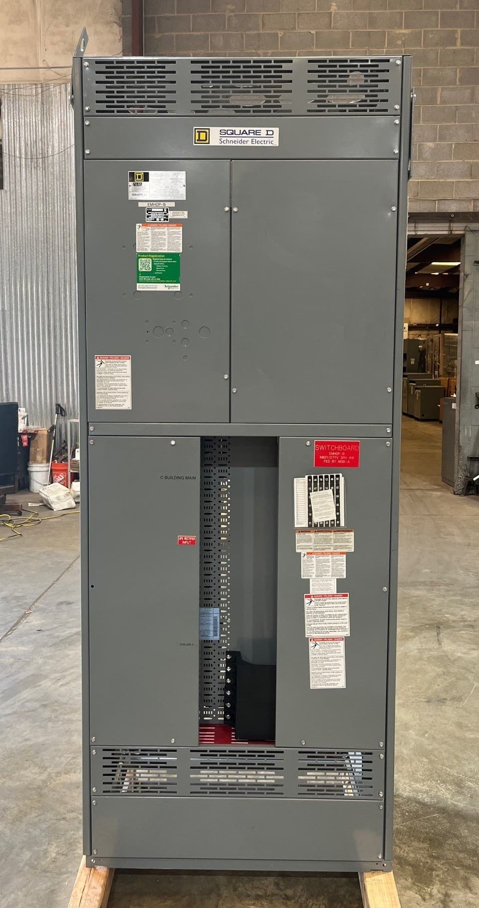 Sq D QED Switchboard 1600A 480/277V 3PH 4W 24 Space 1600 Amp Panel Main Lug – image 1