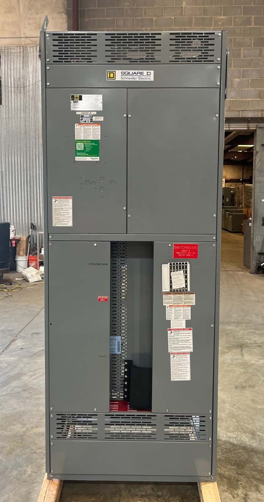 Square D QED Switchboard — image 1 of 12