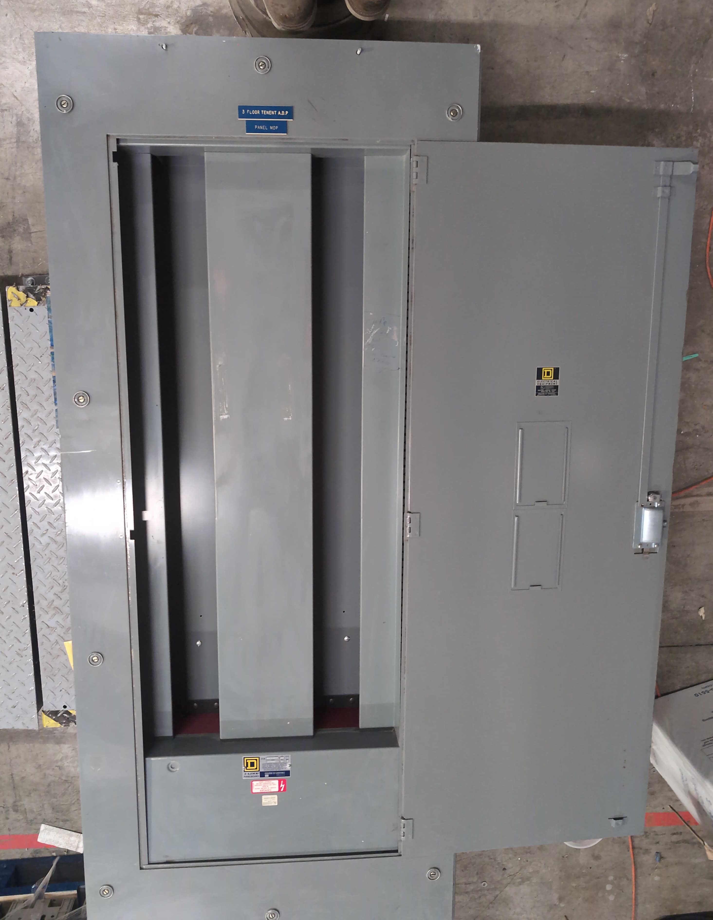 Square D HCM I-Line Panelboard 600A 277/480V 3PH 66 Space MLO Panel 600Amp SP202 – image 1