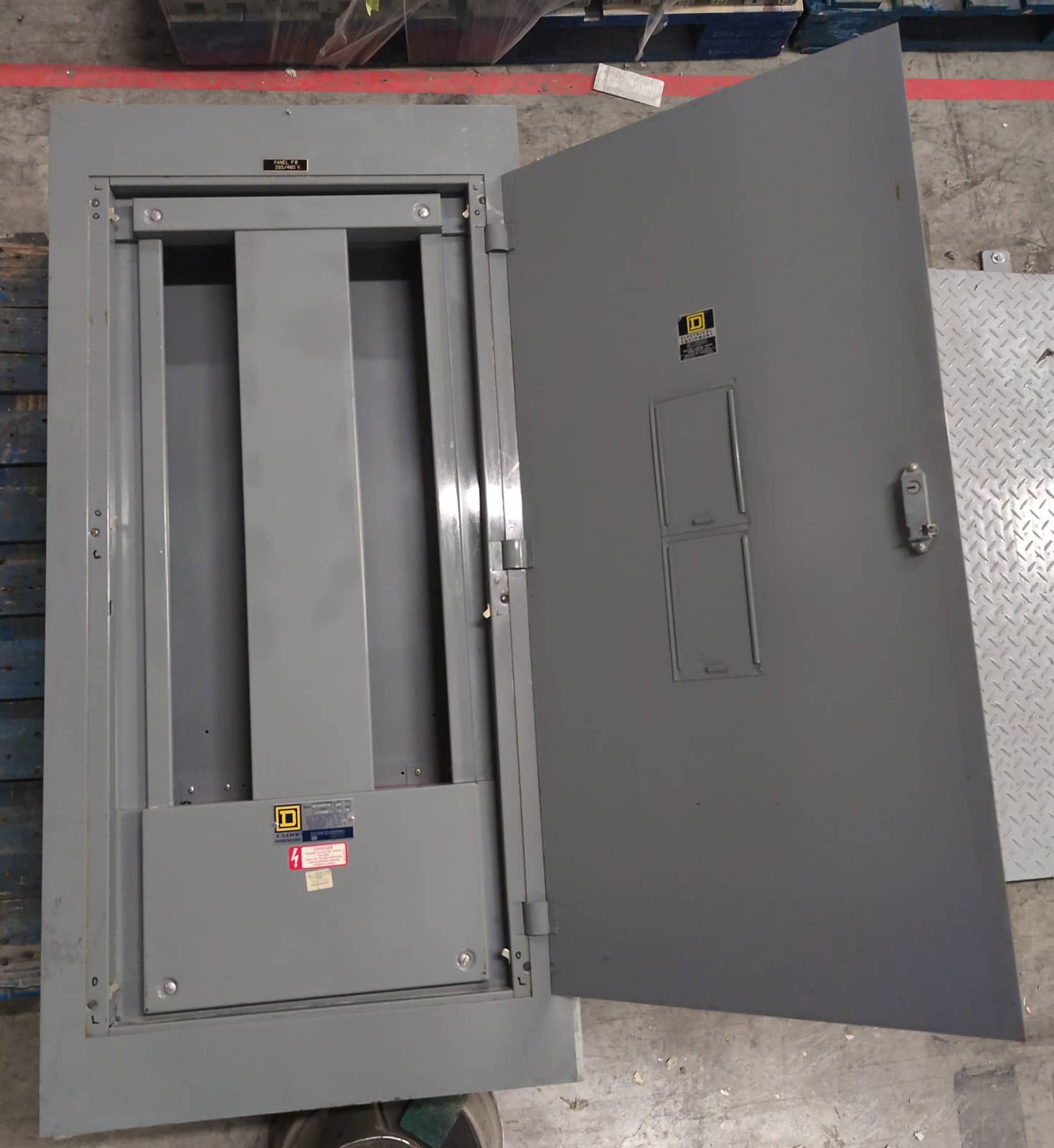 Square D HCN I-Line Panelboard 400A 277/480V 3PH 42 Cir MLO Panel 400 Amp SP203