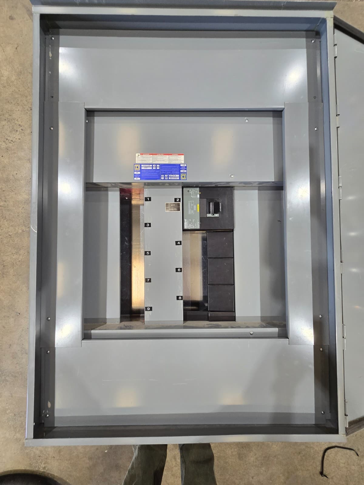 Square D SQD-HCP-400A-SP166 Panel — image 1 of 12