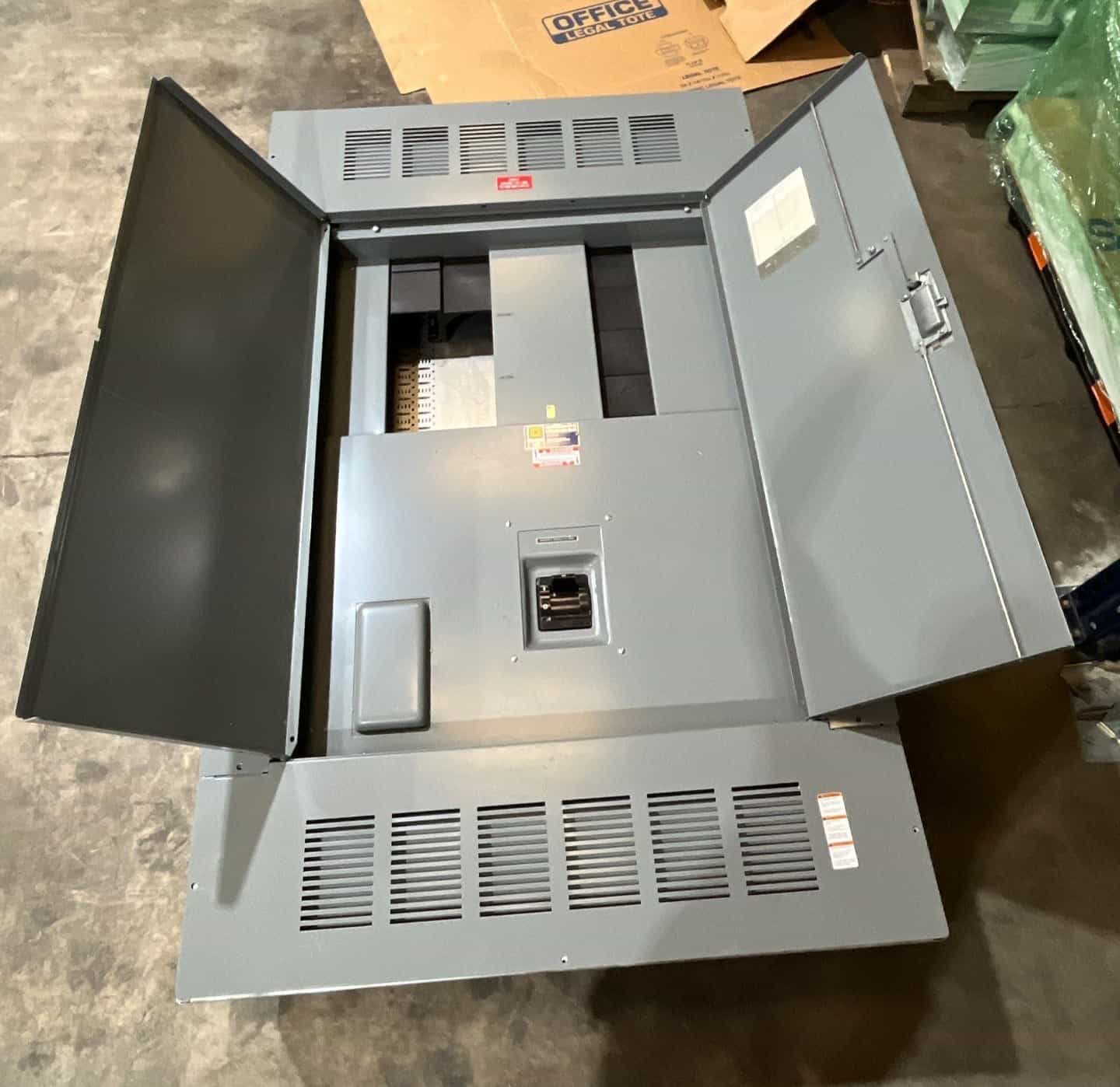 Square D I-Line Panel — image 1 of 12