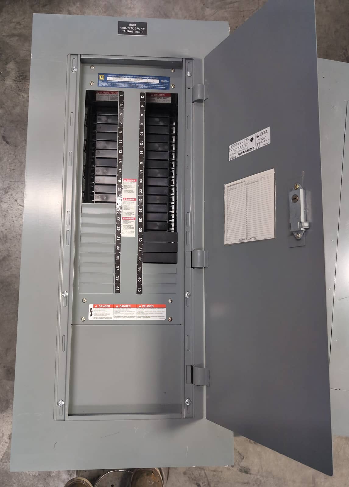 Square D NF Panelboard 250A 600V 480V 3PH 4W MLO Panel 42 Cir 250 Amp MH44BE