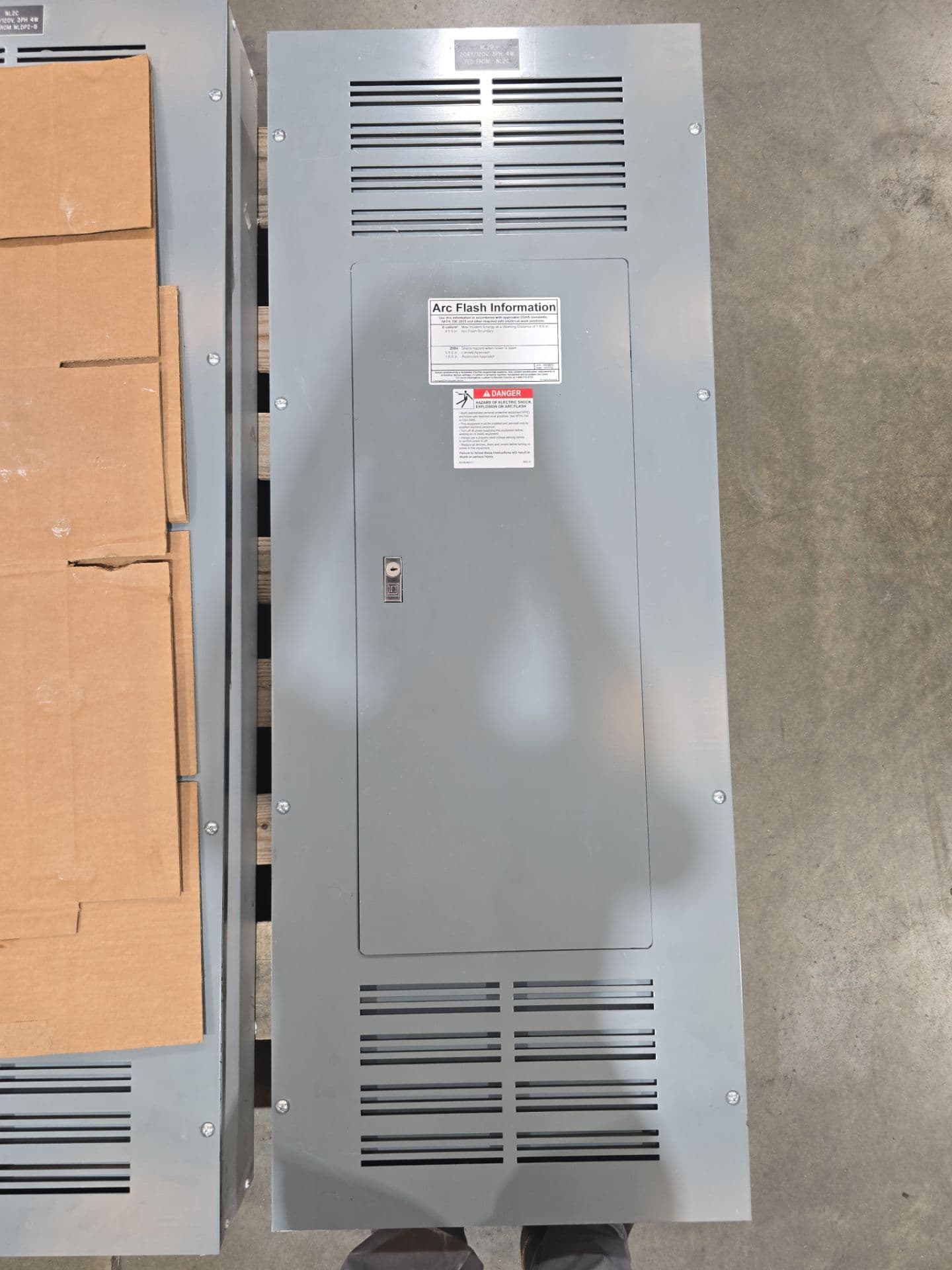 Square D NQOD442L400 Panelboard 400A 208Y/120V 3PH 4W 42 Cir 400 Amp MLO Panel – image 1