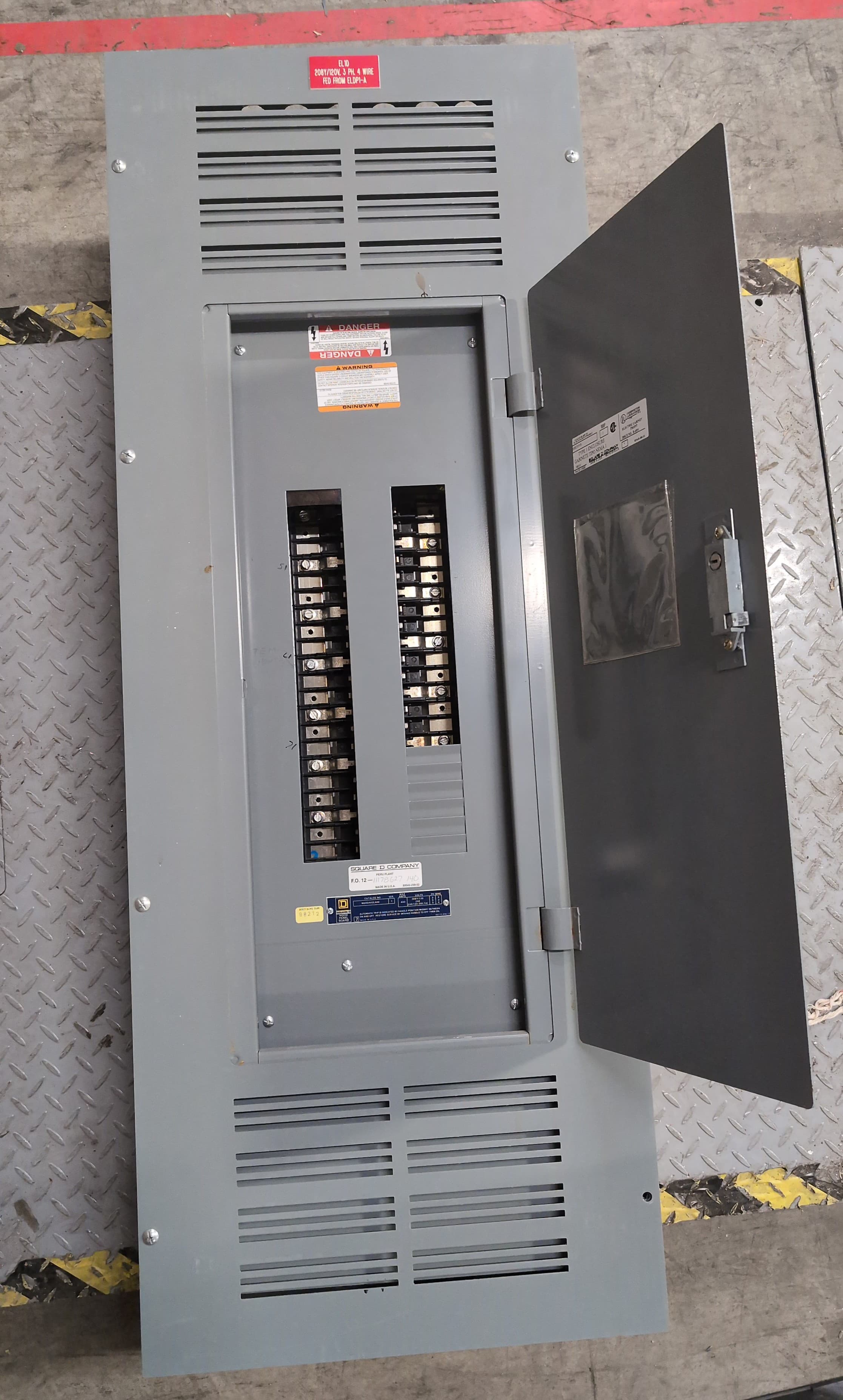 Square D NQOD442L400 Panelboard 400 Amp 208Y/120V 3PH 4W 42 Cir MLO Panel 400A – image 1