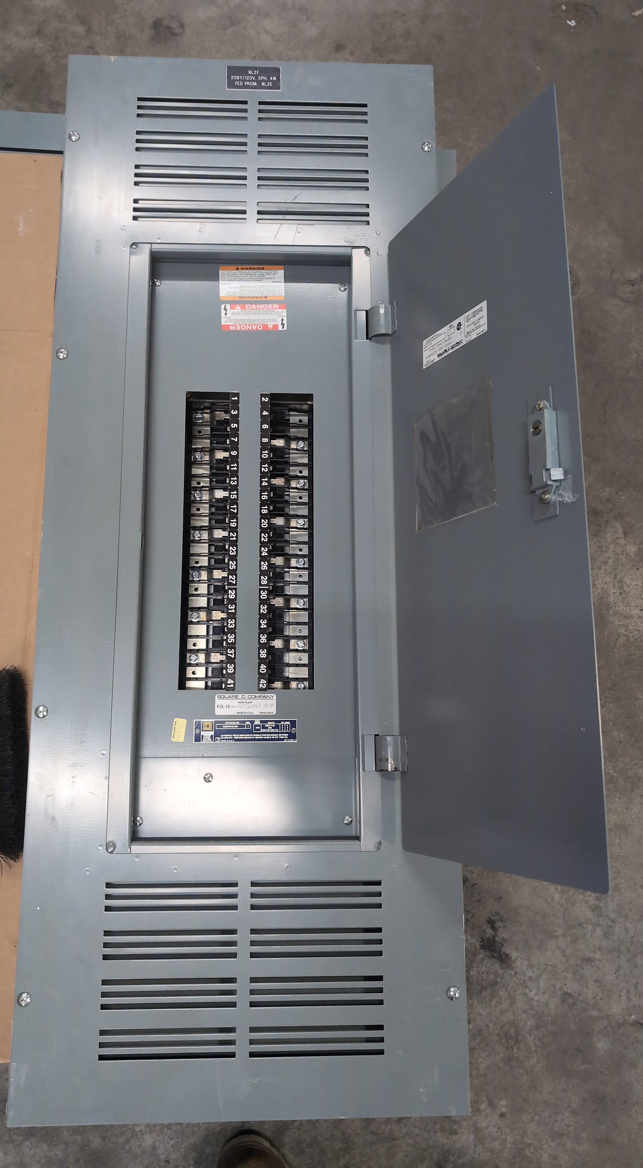 Square NQOD442L400 Panel — image 1 of 12