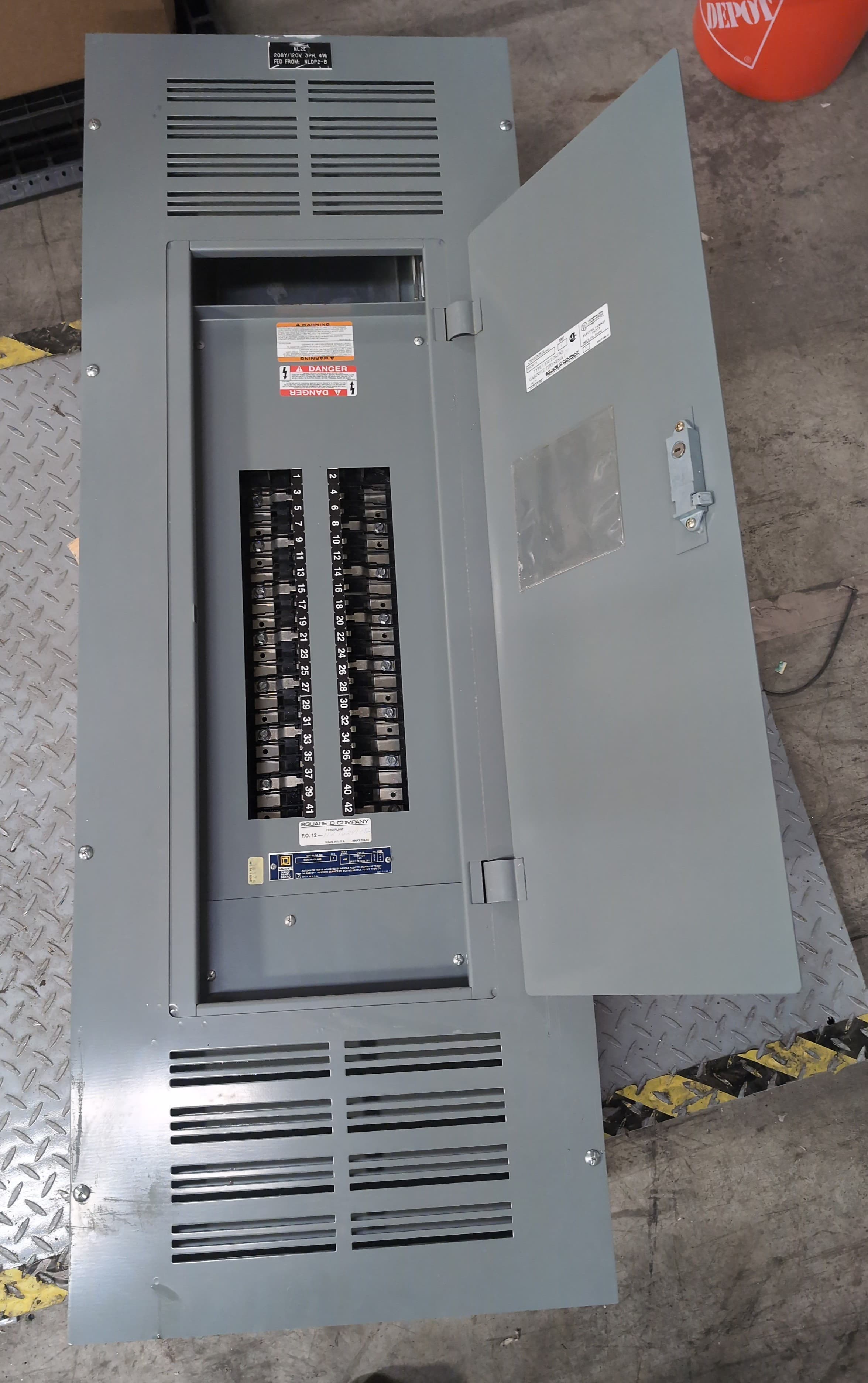 Square D NQOD442L400 Panelboard 400 Amp 208Y/120V 3PH 4W 42 Cir MLO Panel 400A – image 1