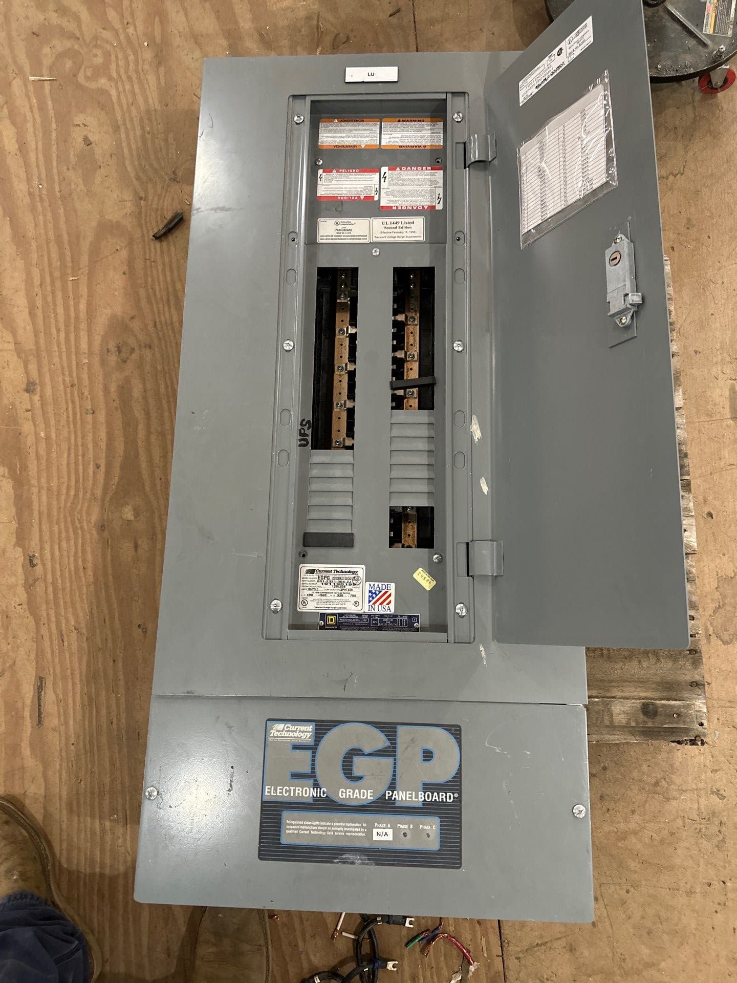 Square D NQOD442L225CU Panelboard 225A 208/120V 3PH 4W 42 Cir MLO Panel 225 Amp – image 1