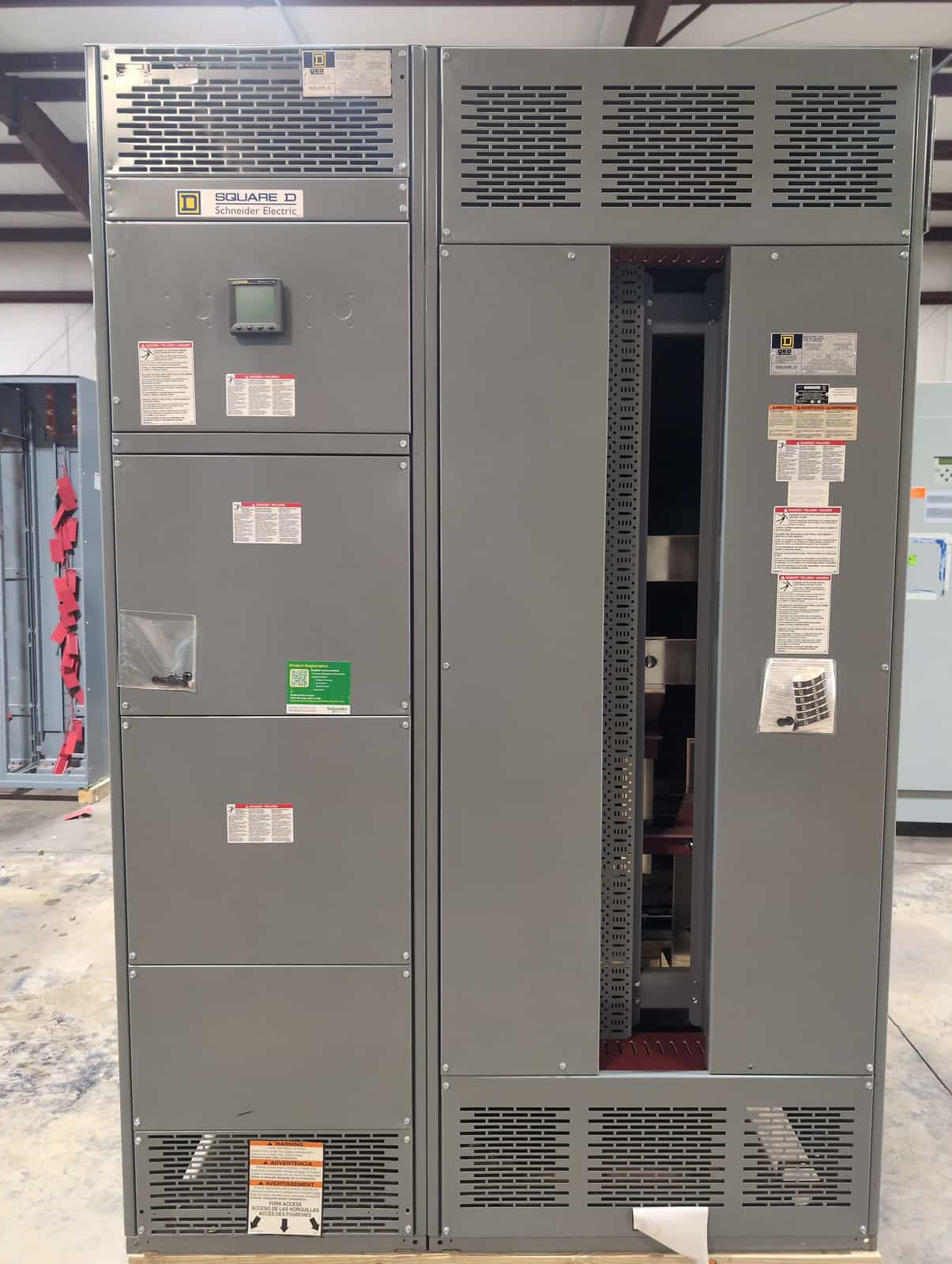 Square D QED I-Line Switchboard — image 1 of 12