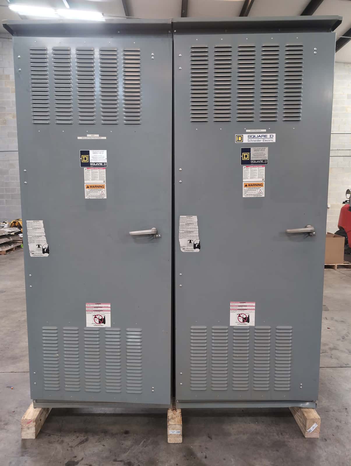 Square D QED Switchboard — image 1 of 12