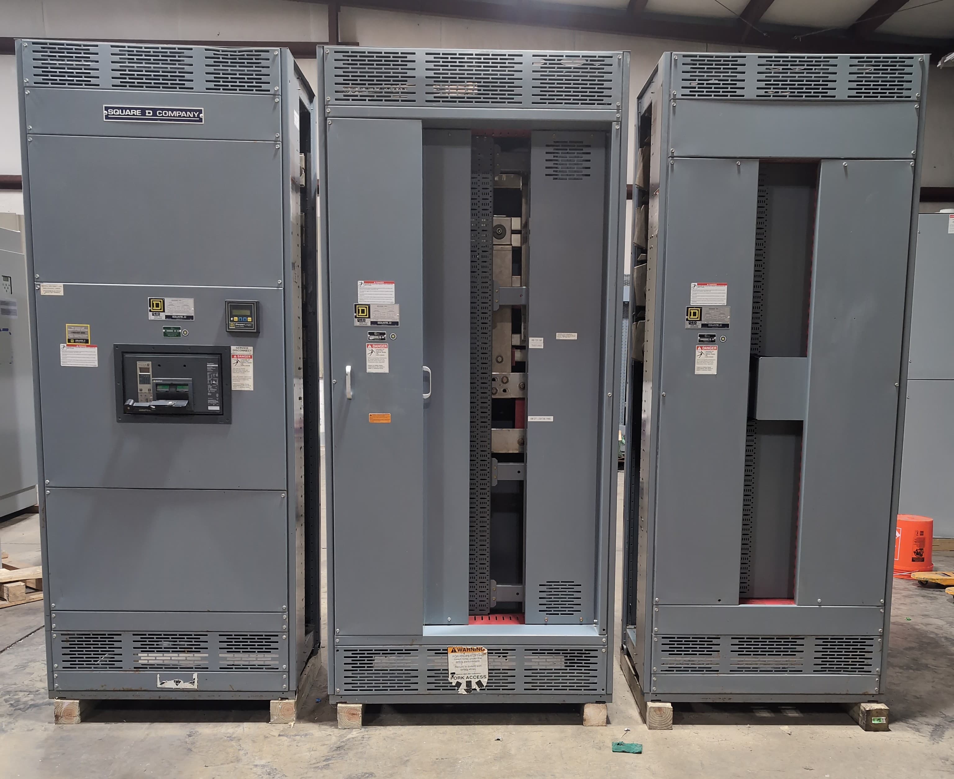 Square D QED Switchboard 2000A 480/277V 3PH 4W MCB RGF36200U44A LSIG GroundFault – image 1