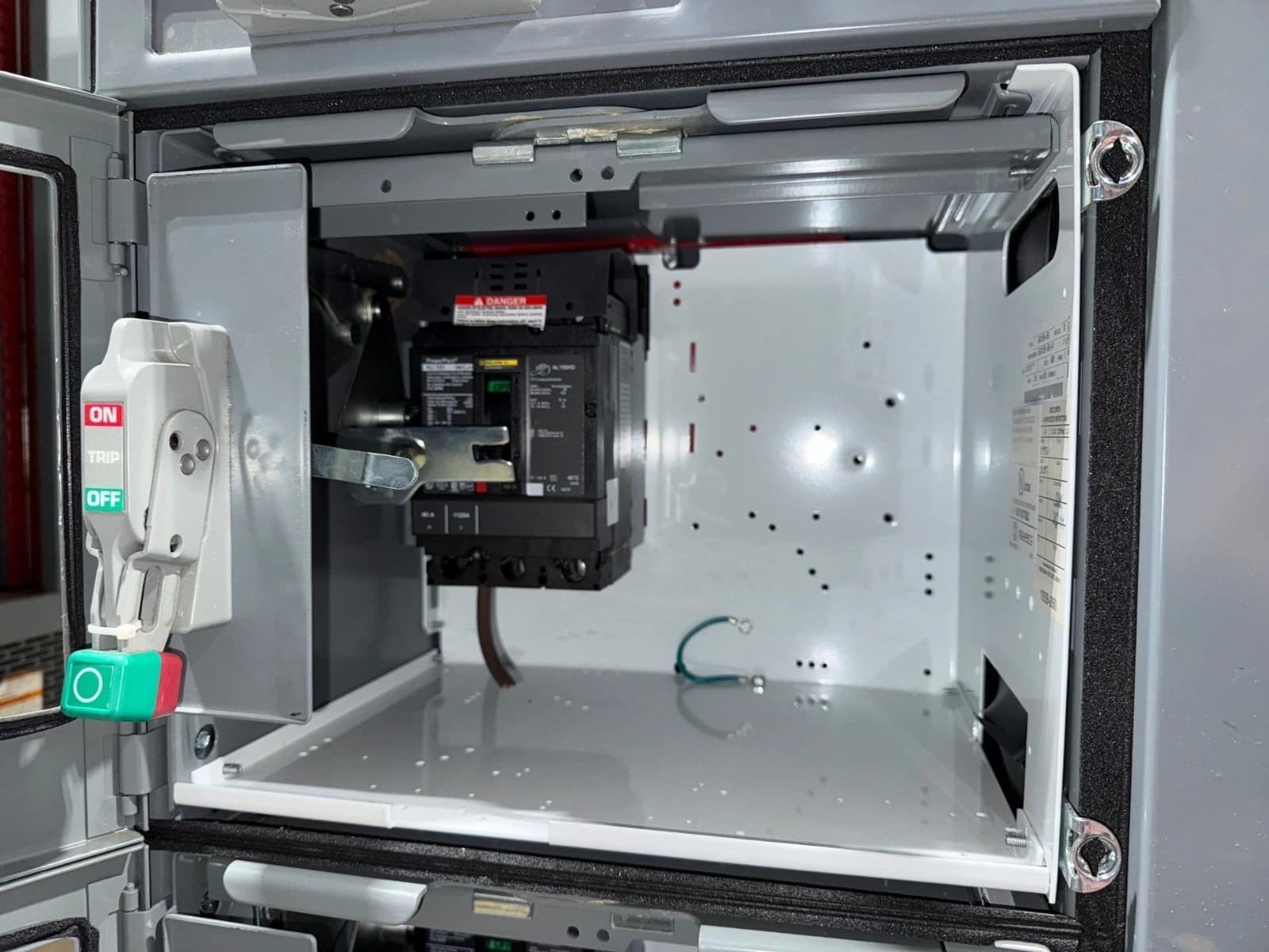 12" Square D Model 6 80 Amp Feeder MCC Bucket HJL36080 Breaker 80A HJL – image 1