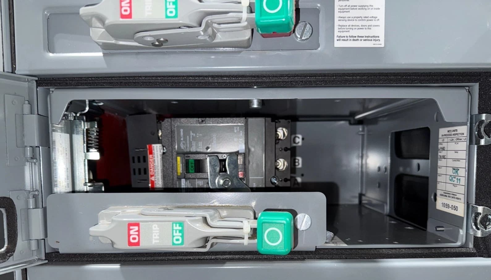 6" Square D Model 6 50 Amp MCC Feeder Bucket HJL36050 Breaker 50A HJL – image 1