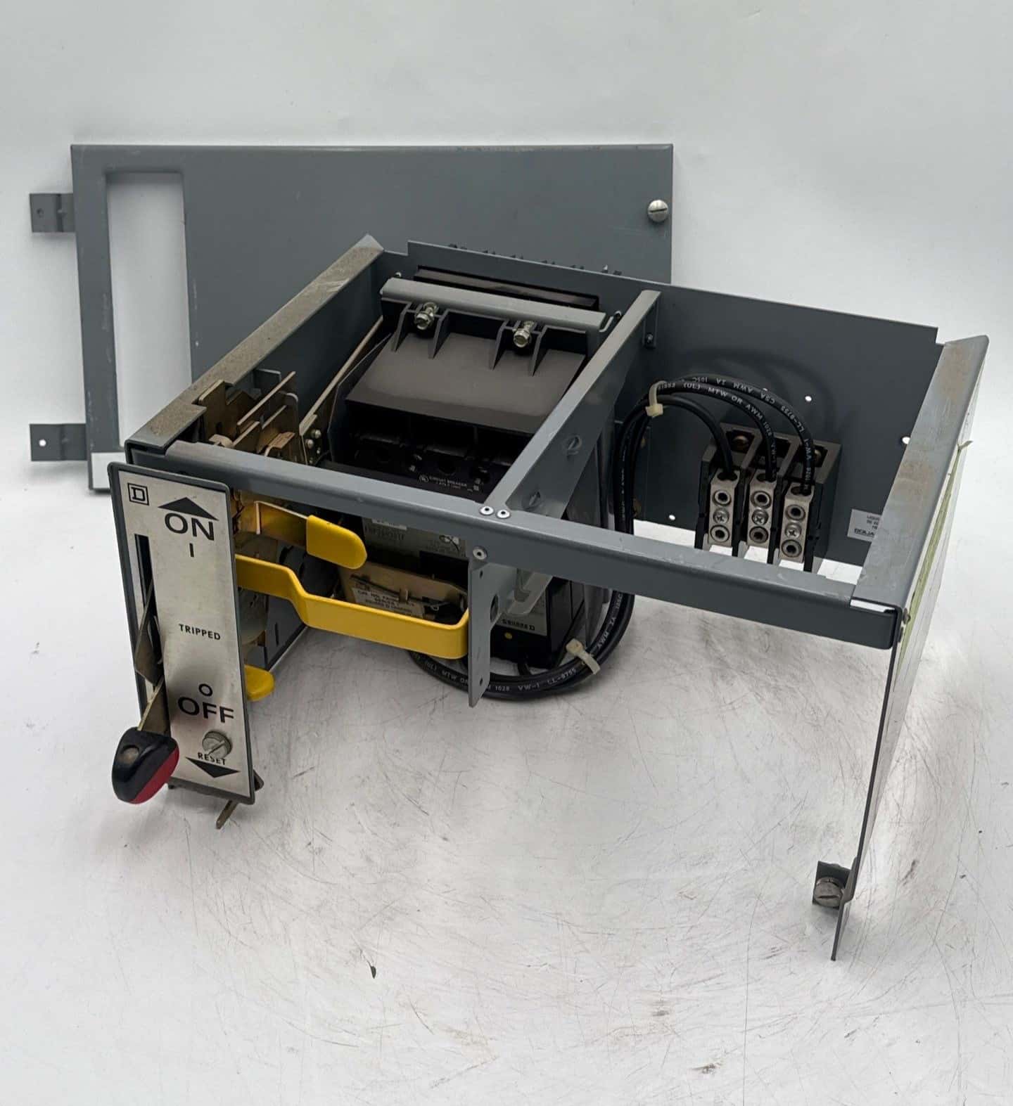 Square D Model 5 9" 30A Feeder MCC Bucket FHP36030TF Breaker 30 Amp