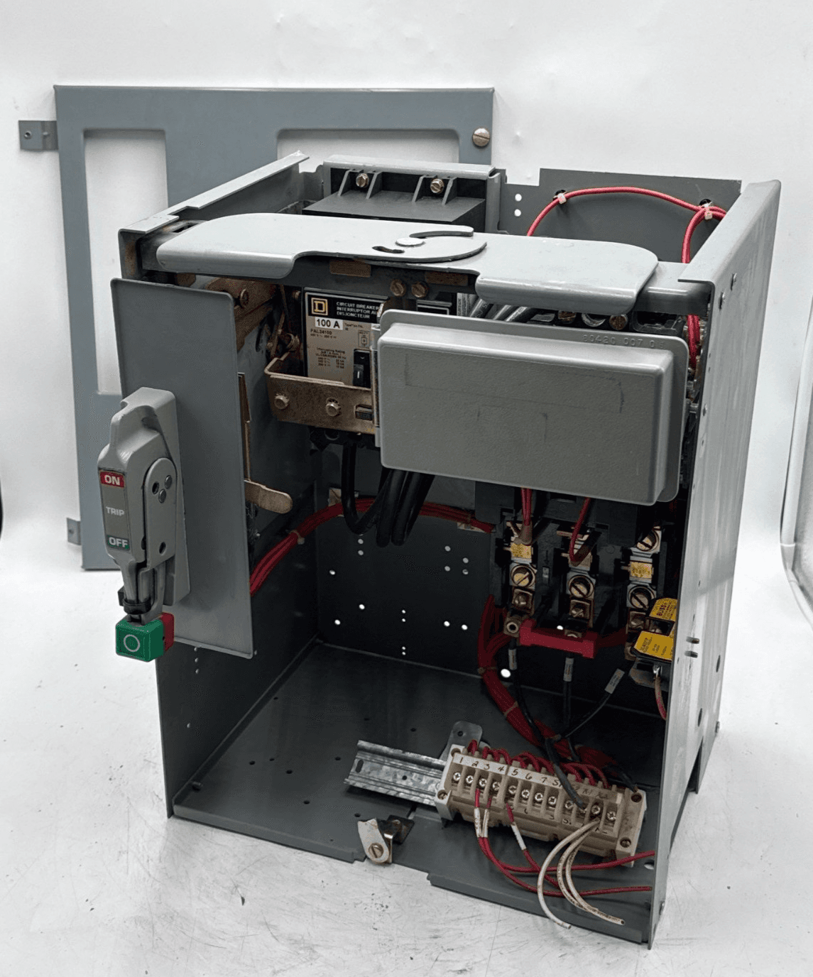 Square D SQDM6100A18inSize3 MCC Bucket — image 1 of 8