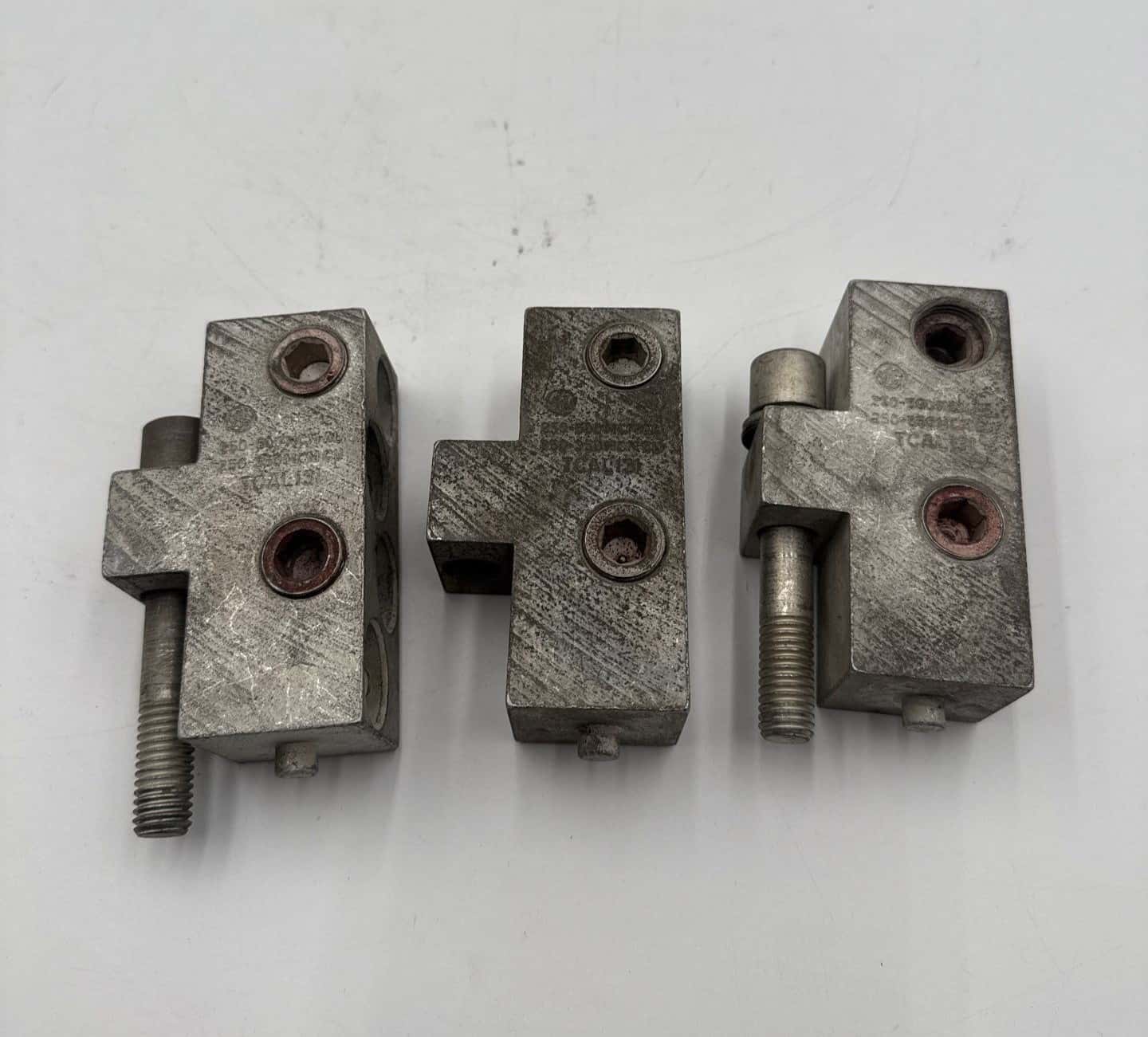 GE TCAL131 Lug — image 1 of 6