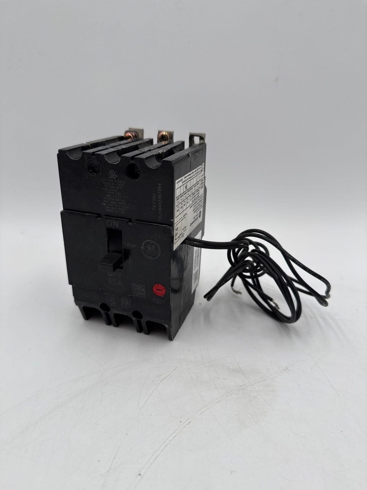 GE TEY345ST12 Circuit Breaker — image 1 of 8