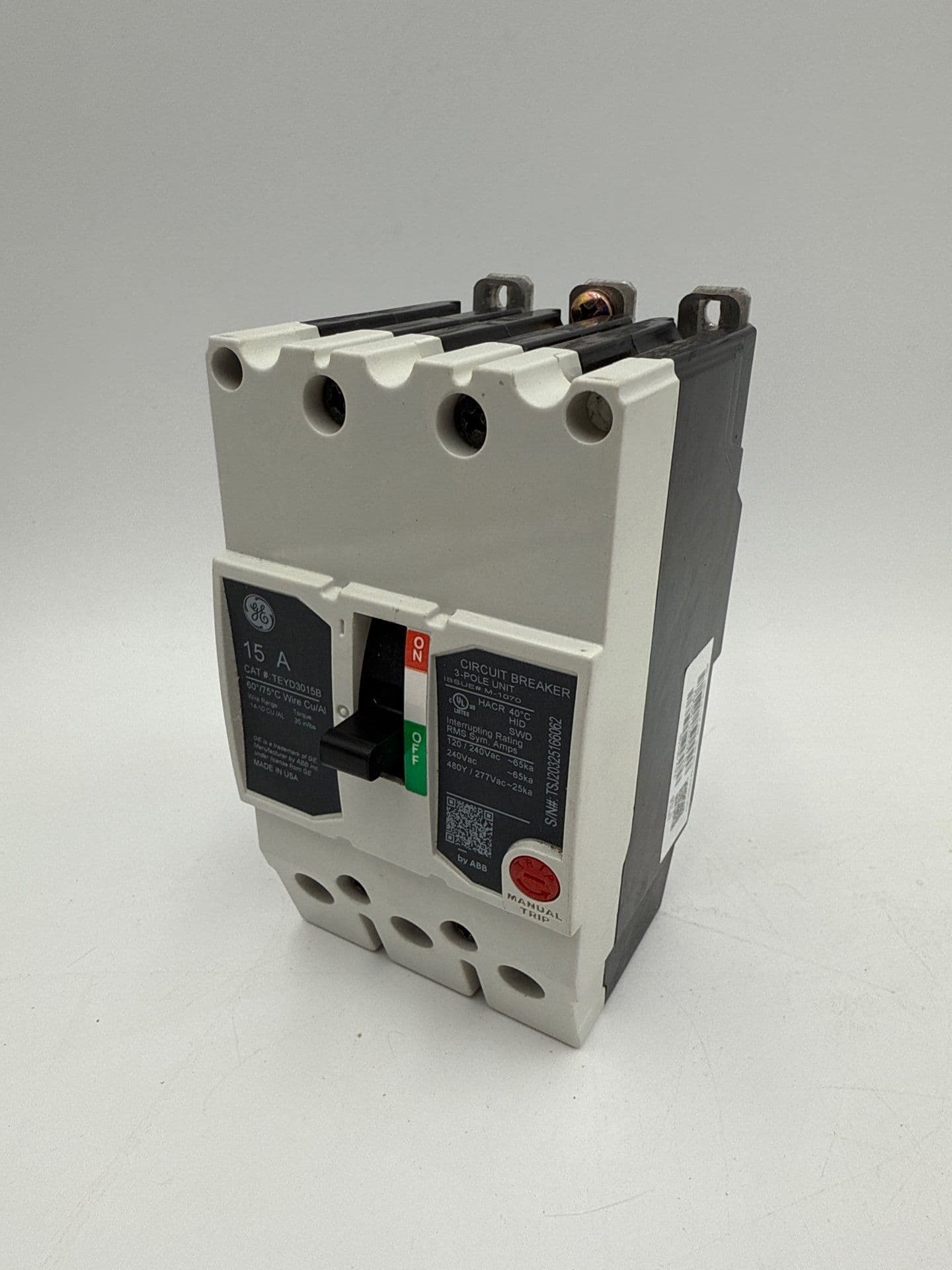 GE TEYD3015B Circuit Breaker — image 1 of 9