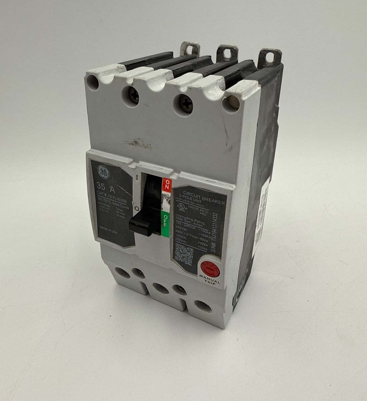 GE TEYL3035B Circuit Breaker — image 1 of 7