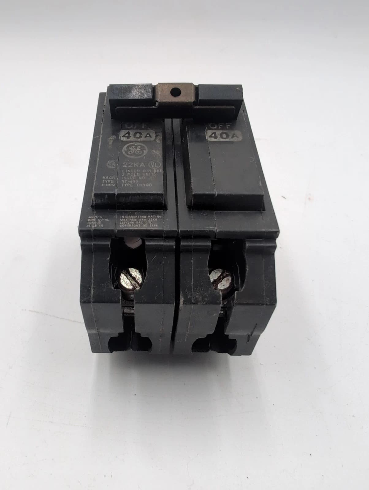 GE THHB2140 Circuit Breaker — image 1 of 5