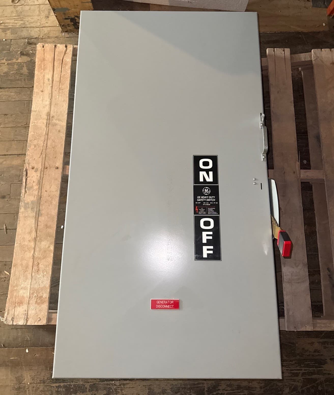 GE THN3365 Safety Disconnect Switch 400A 3P 600V 3PH NEMA 1 Indoor 400 Amp 3Pole – image 1