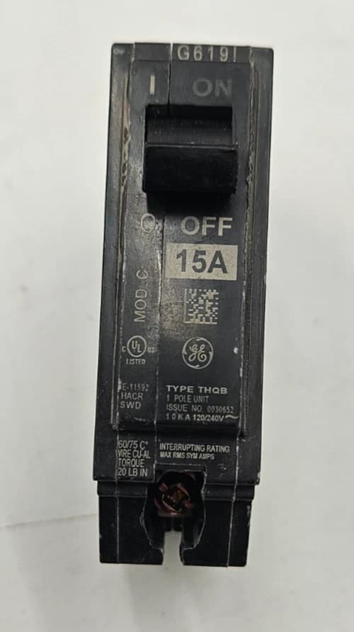 GE THQB1115 Circuit Breaker — image 1 of 5