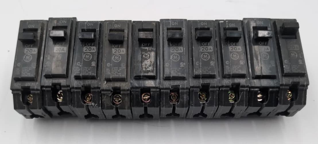 10PC Lot GE THQB1120 Bolt On Circuit Breaker 20A 1P 120/240V THQB 20 Amp 1 Pole