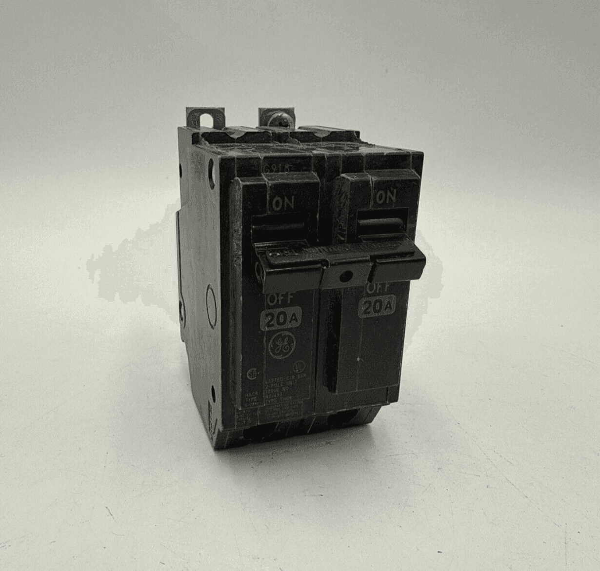 GE THQB2120 Circuit Breaker — image 1 of 6