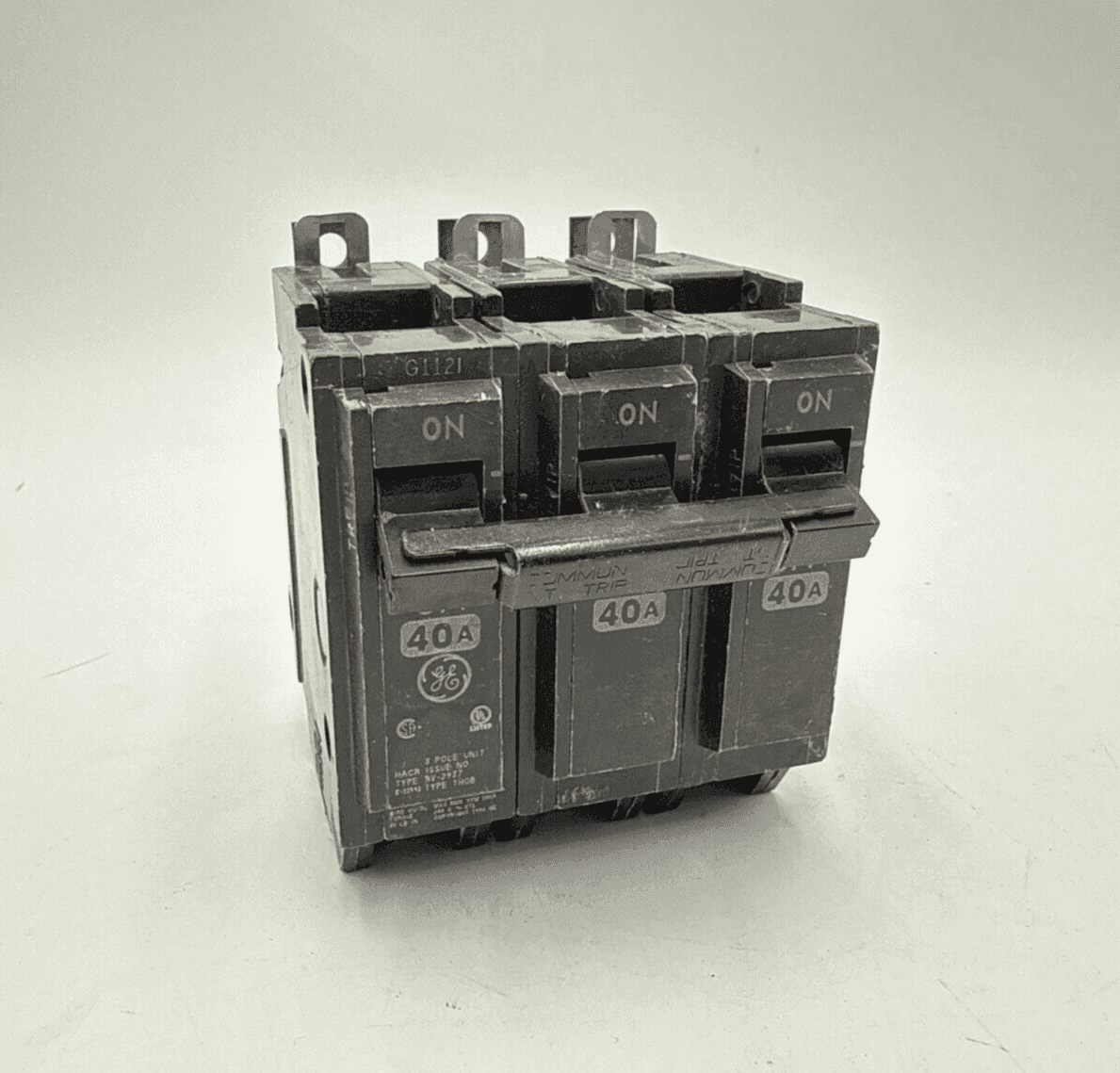 GE THQB32040 Circuit Breaker — image 1 of 8