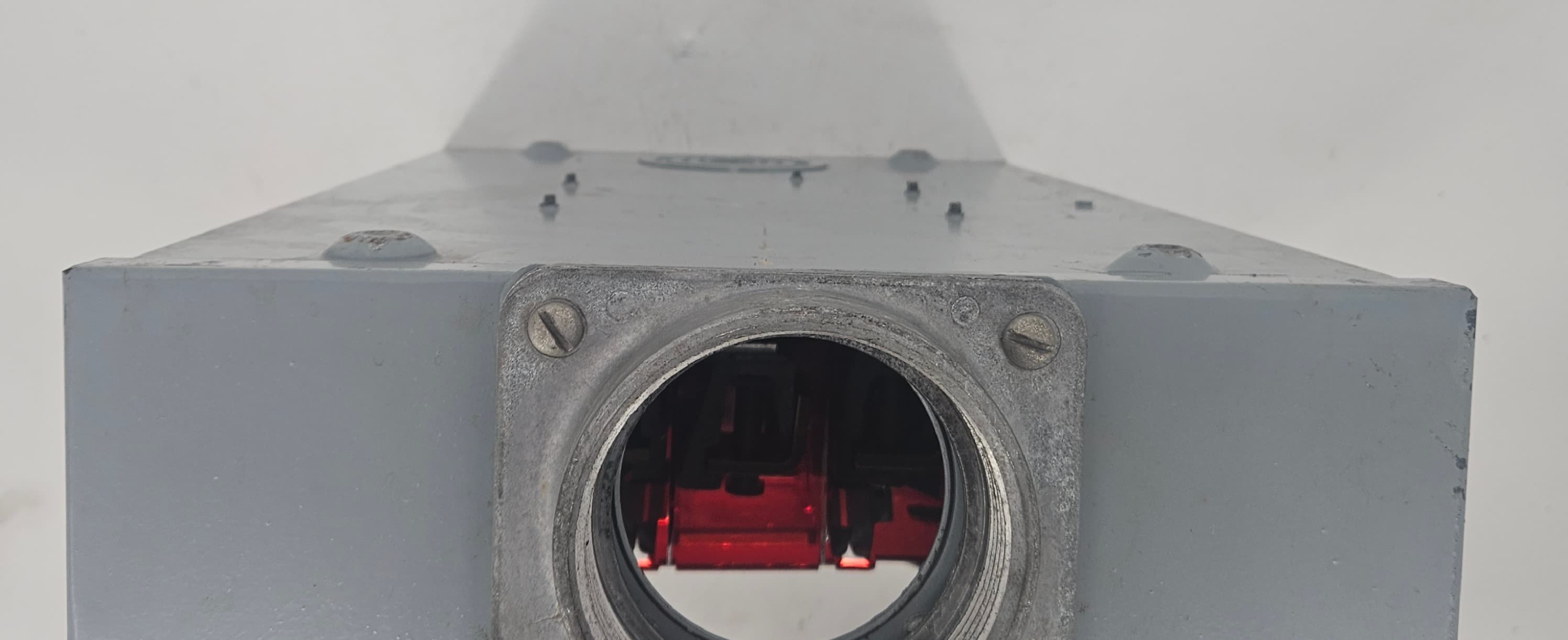 T & B Anchor U42552 200 Amp 1-Phase Lever Bypass Meter Socket Base – image 1