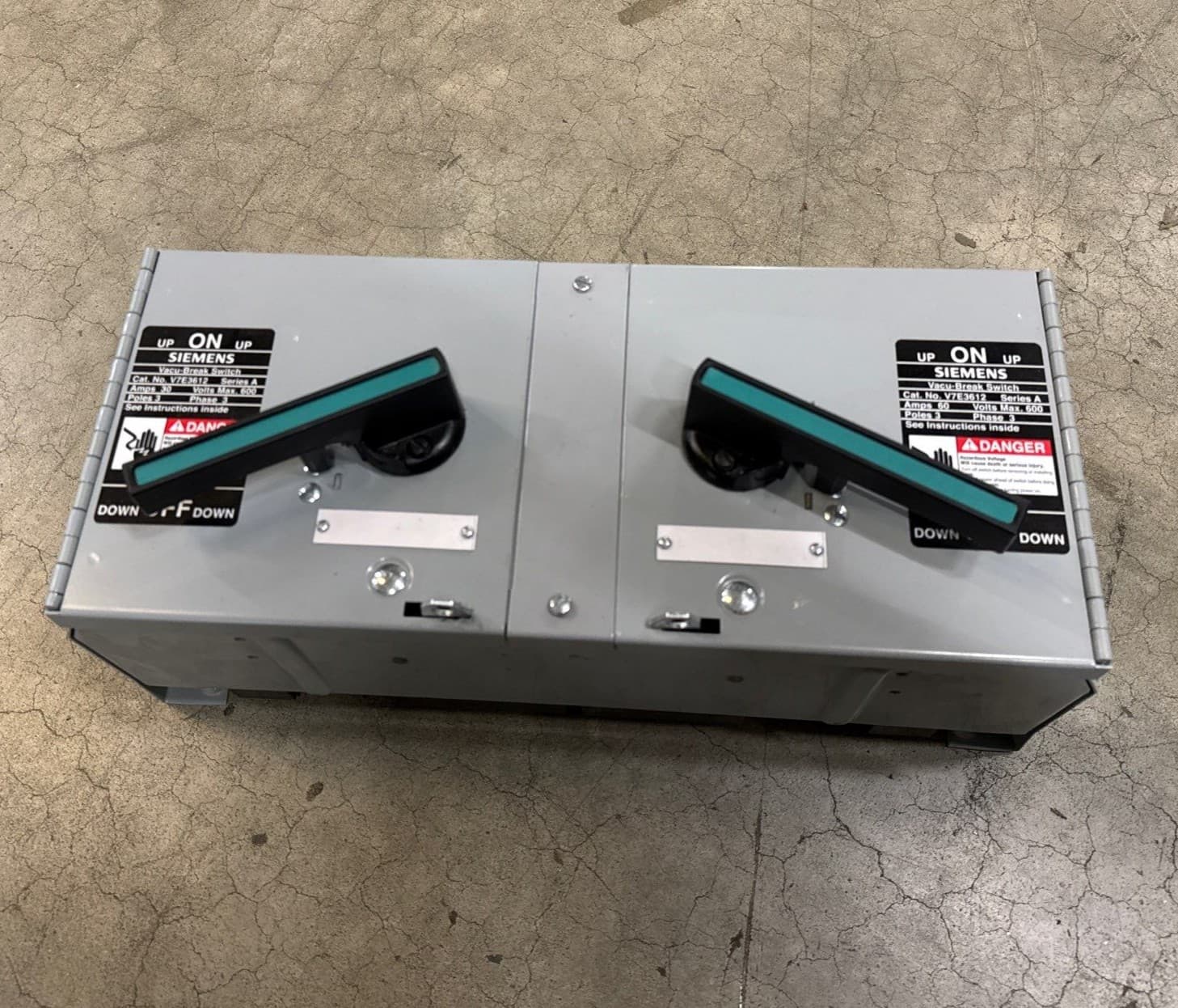 Siemens V7E3612 Load Switches — image 1 of 4