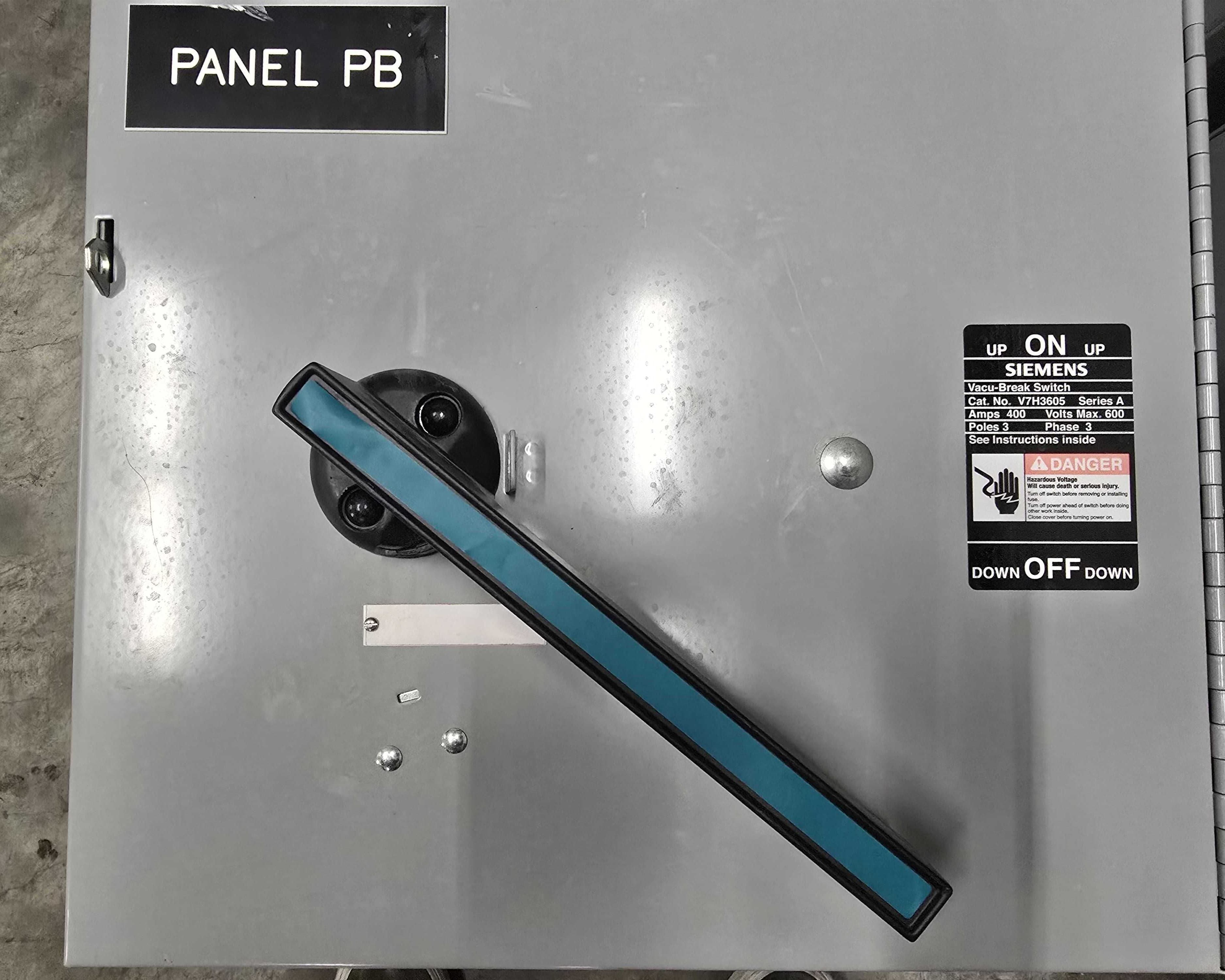 Siemens V7H3605 Vacu-Breaker Panelboard Switch 400A 3P 600V 3PH 400 Amp